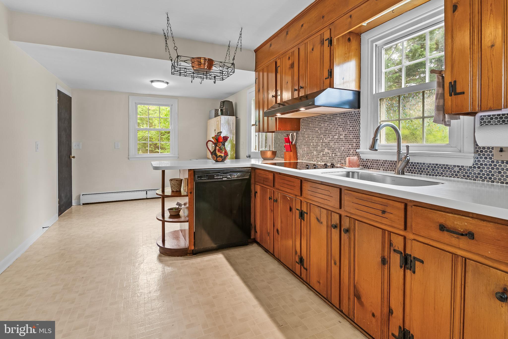 CENTREVILLE HEIGHTS - Residential