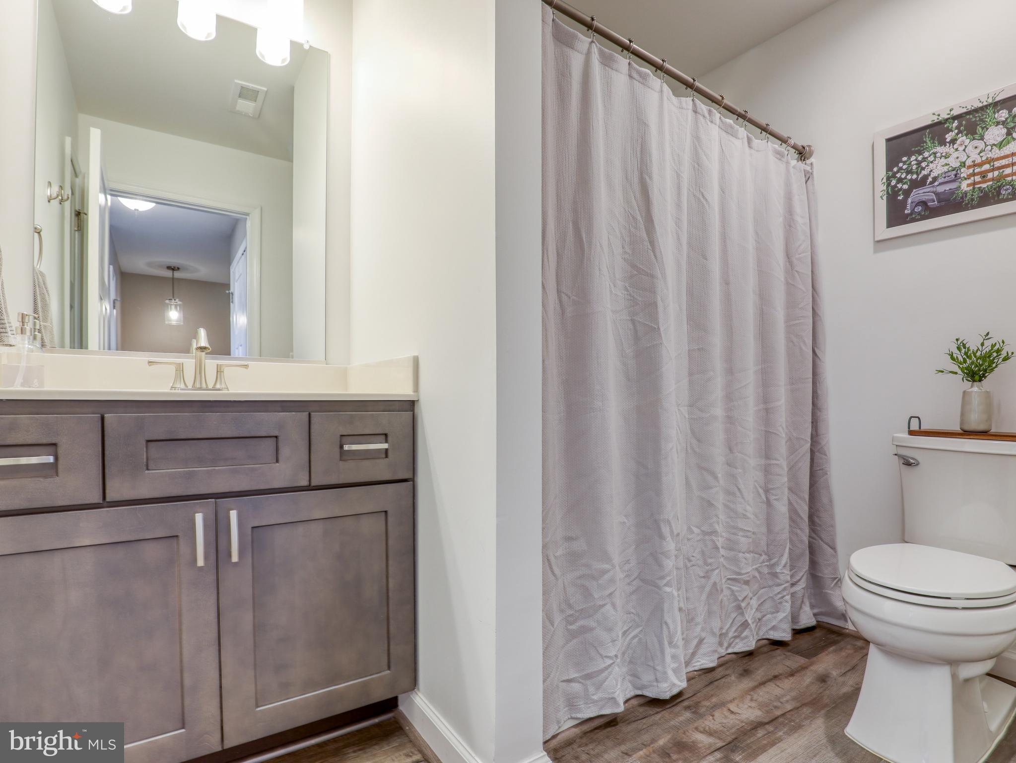 FREEDOM CROSSING - Residential