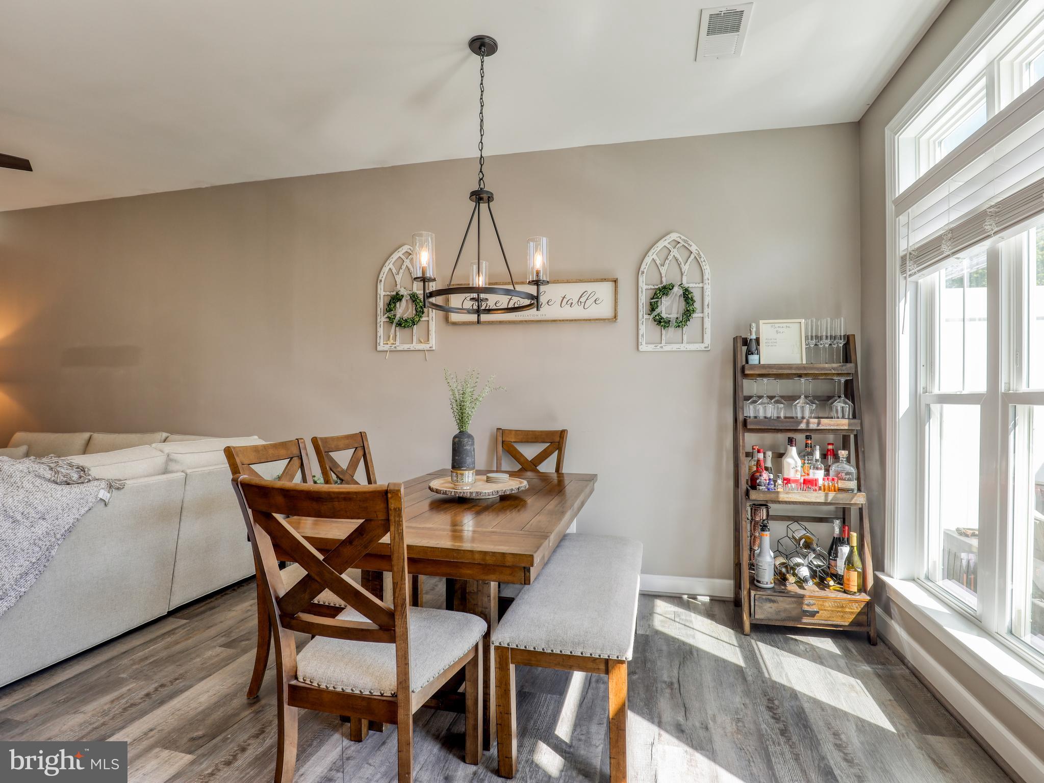 FREEDOM CROSSING - Residential