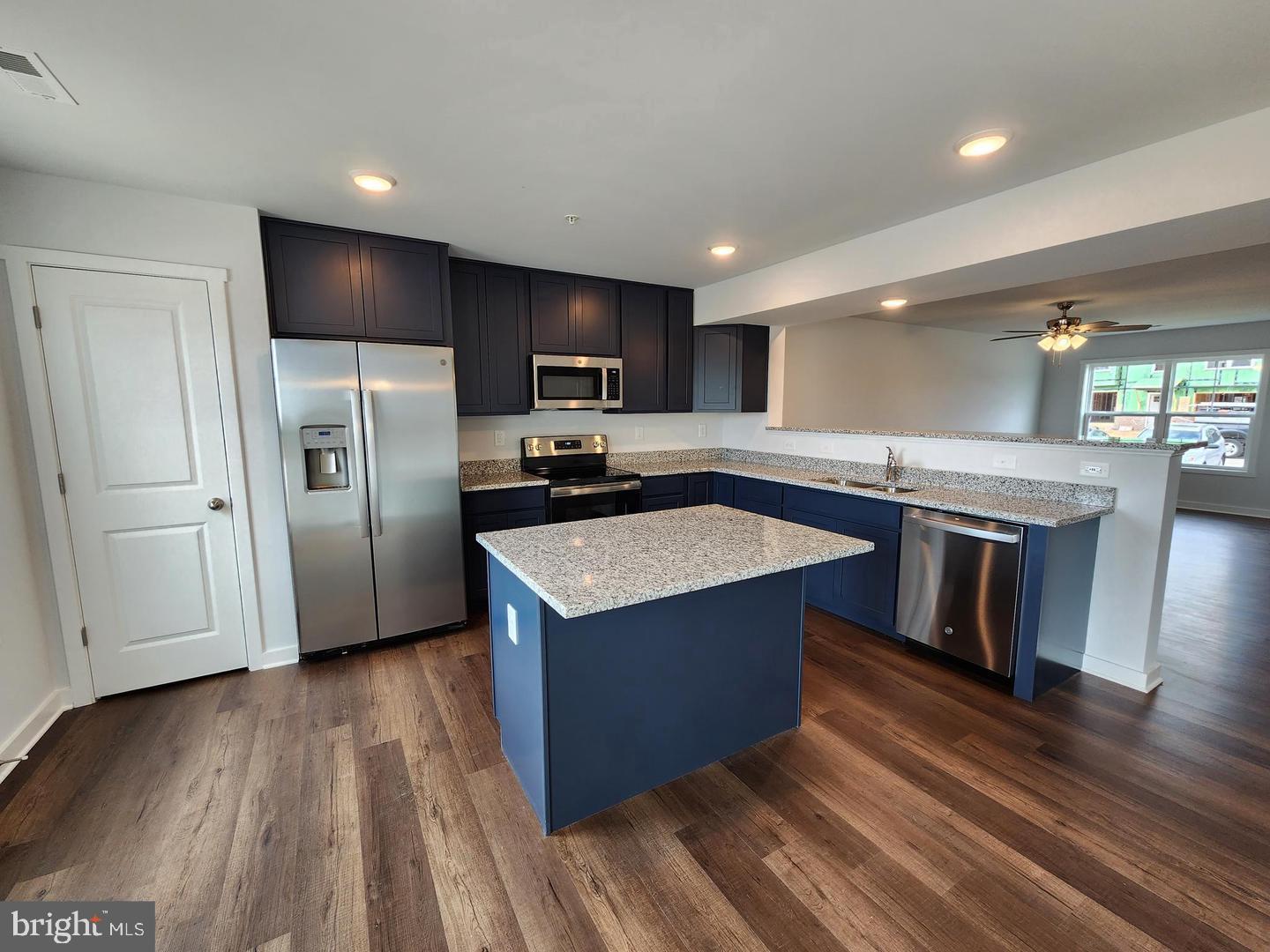 THE COMMUNITIES OF BURWELL - Residential Lease