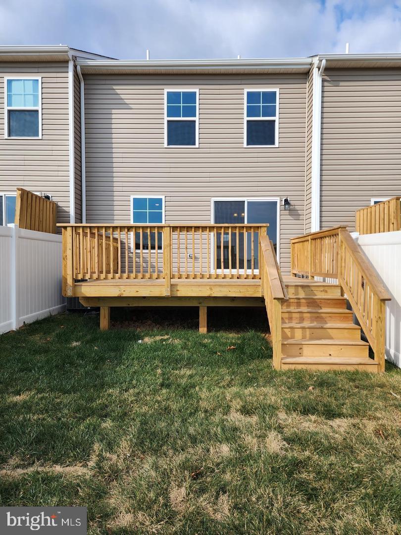 THE COMMUNITIES OF BURWELL - Residential Lease