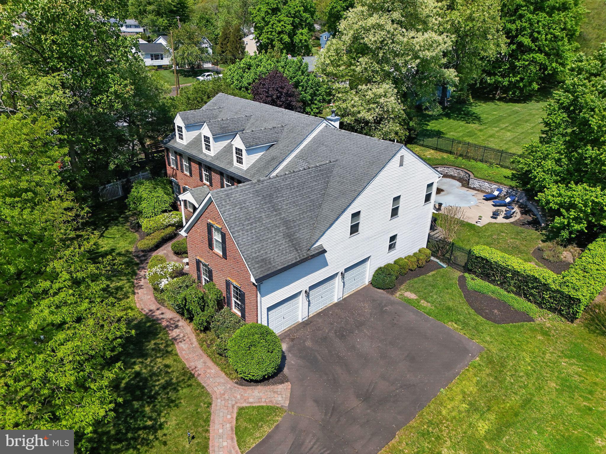 WILSHIRE GLEN - Residential