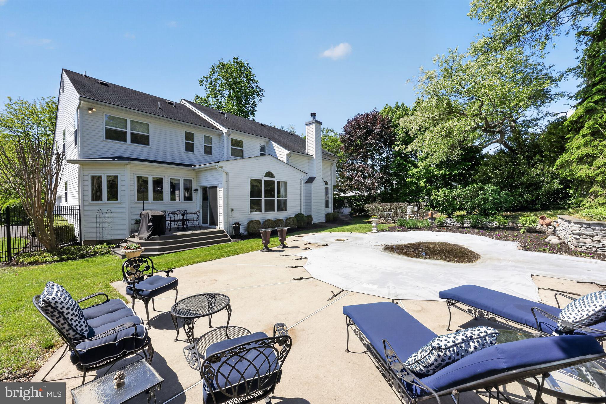 WILSHIRE GLEN - Residential