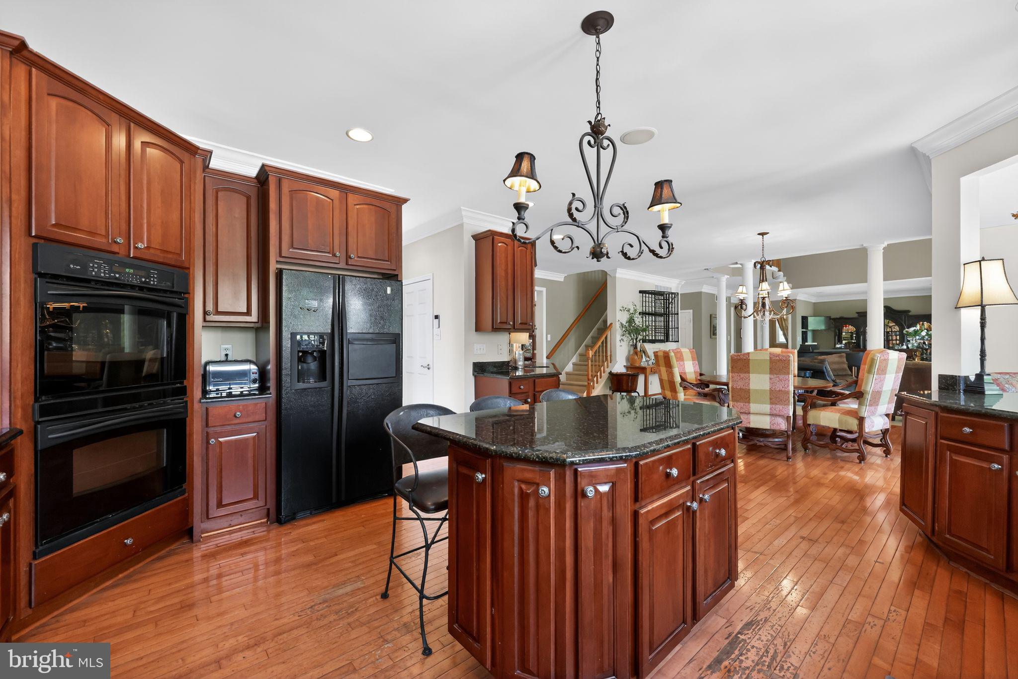 WILSHIRE GLEN - Residential