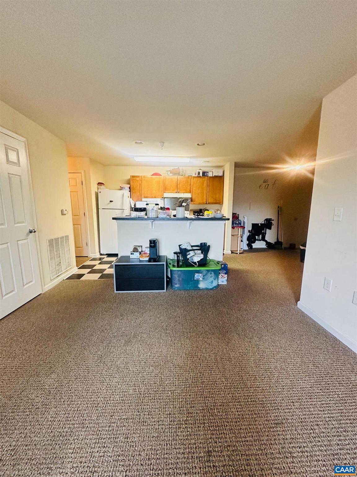 235 YELLOWSTONE DR 102