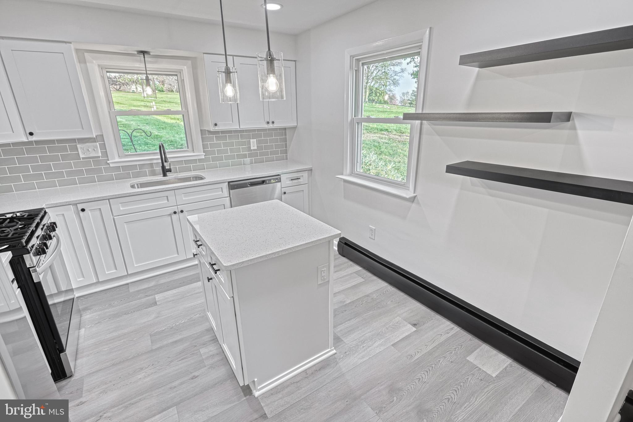 SPRINGETTSBURY TWP - Residential