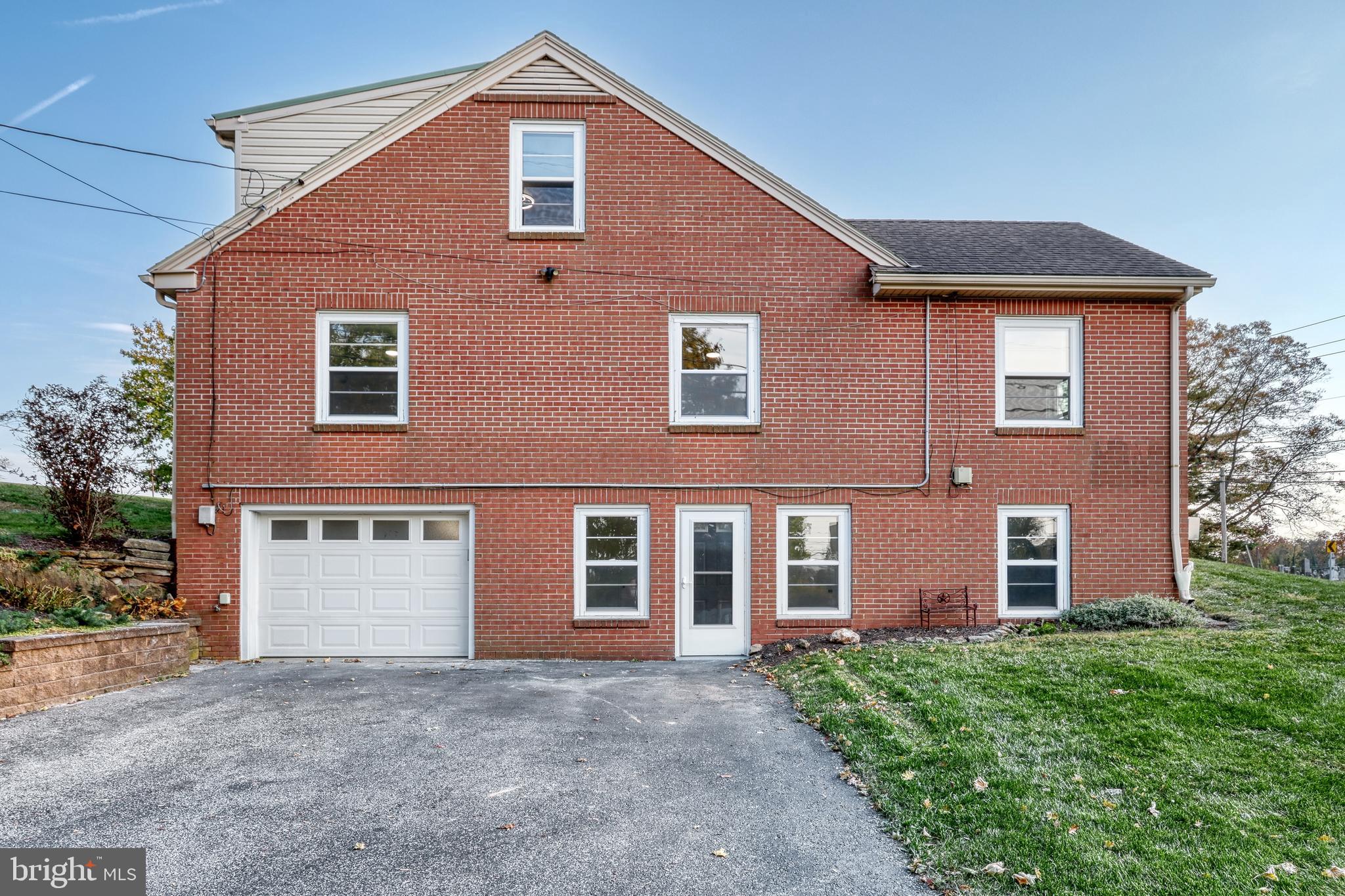 SPRINGETTSBURY TWP - Residential