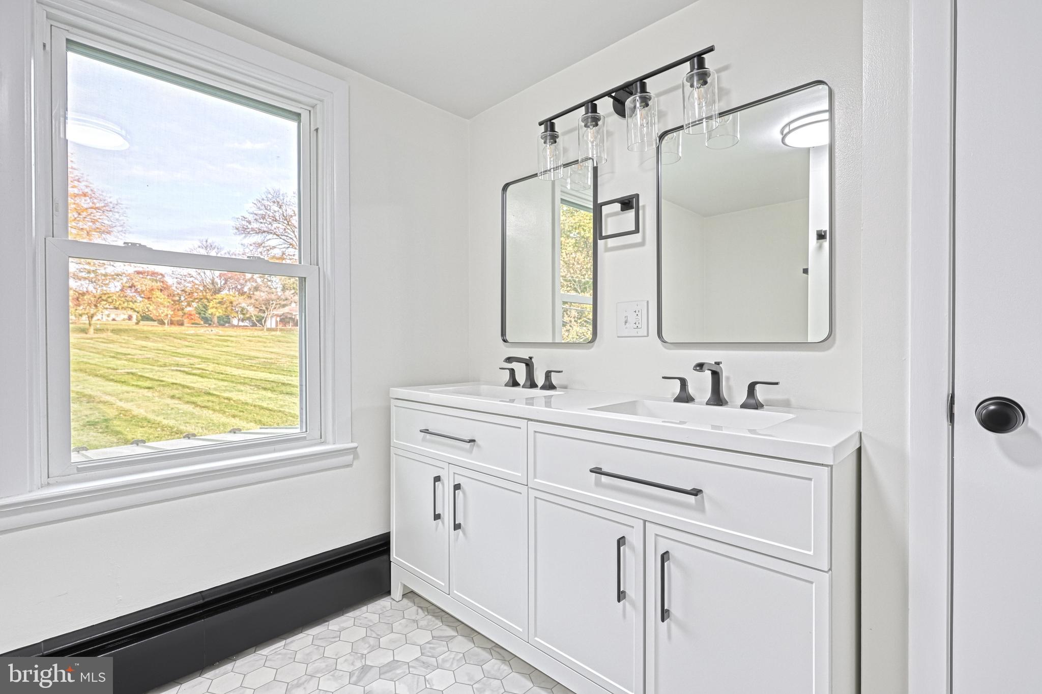 SPRINGETTSBURY TWP - Residential