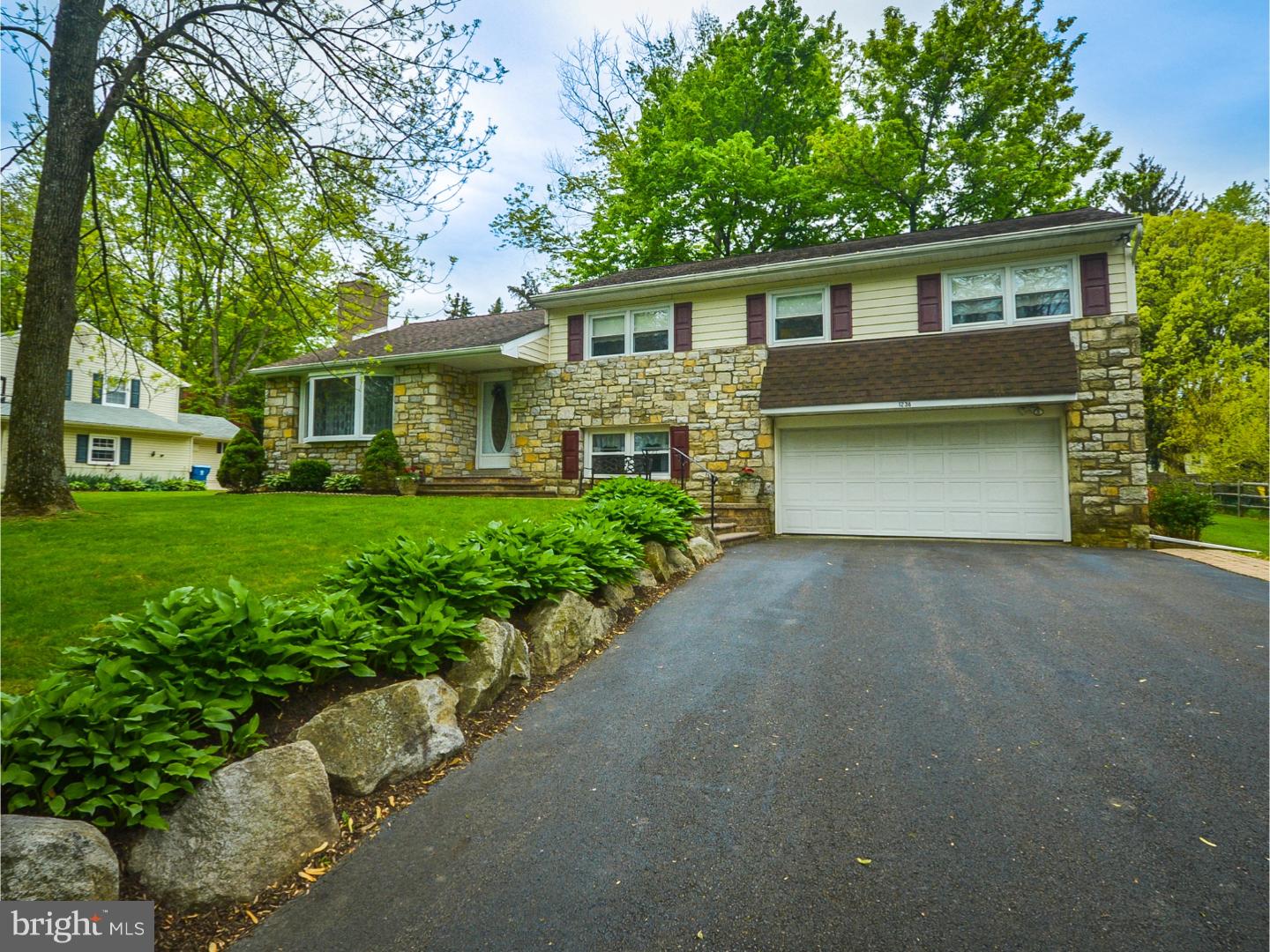 HARTSVILLE MANOR - Residential