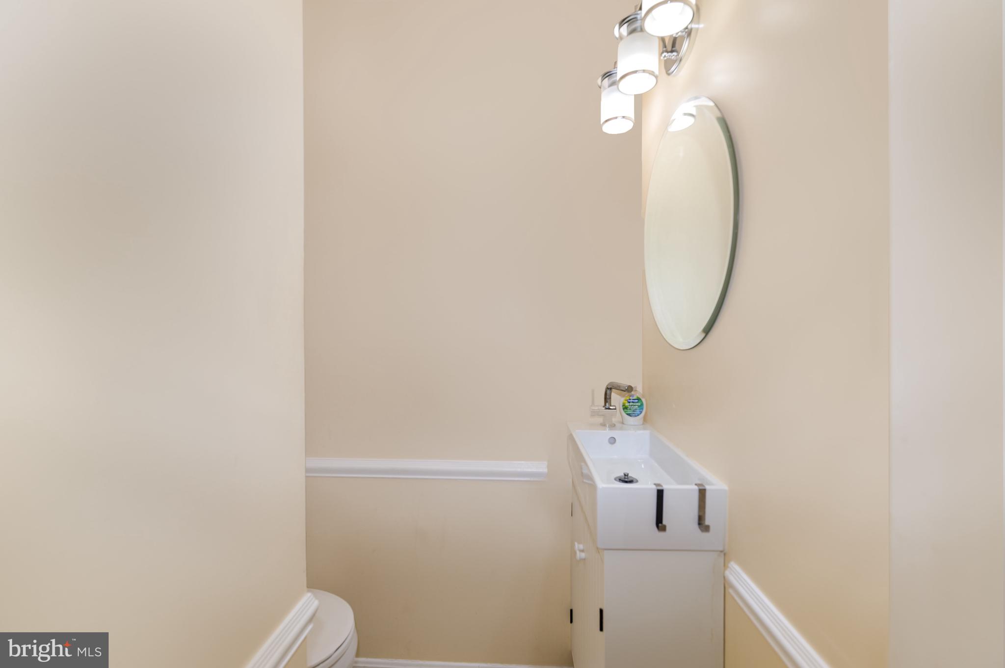 PERRY HALL - Residential