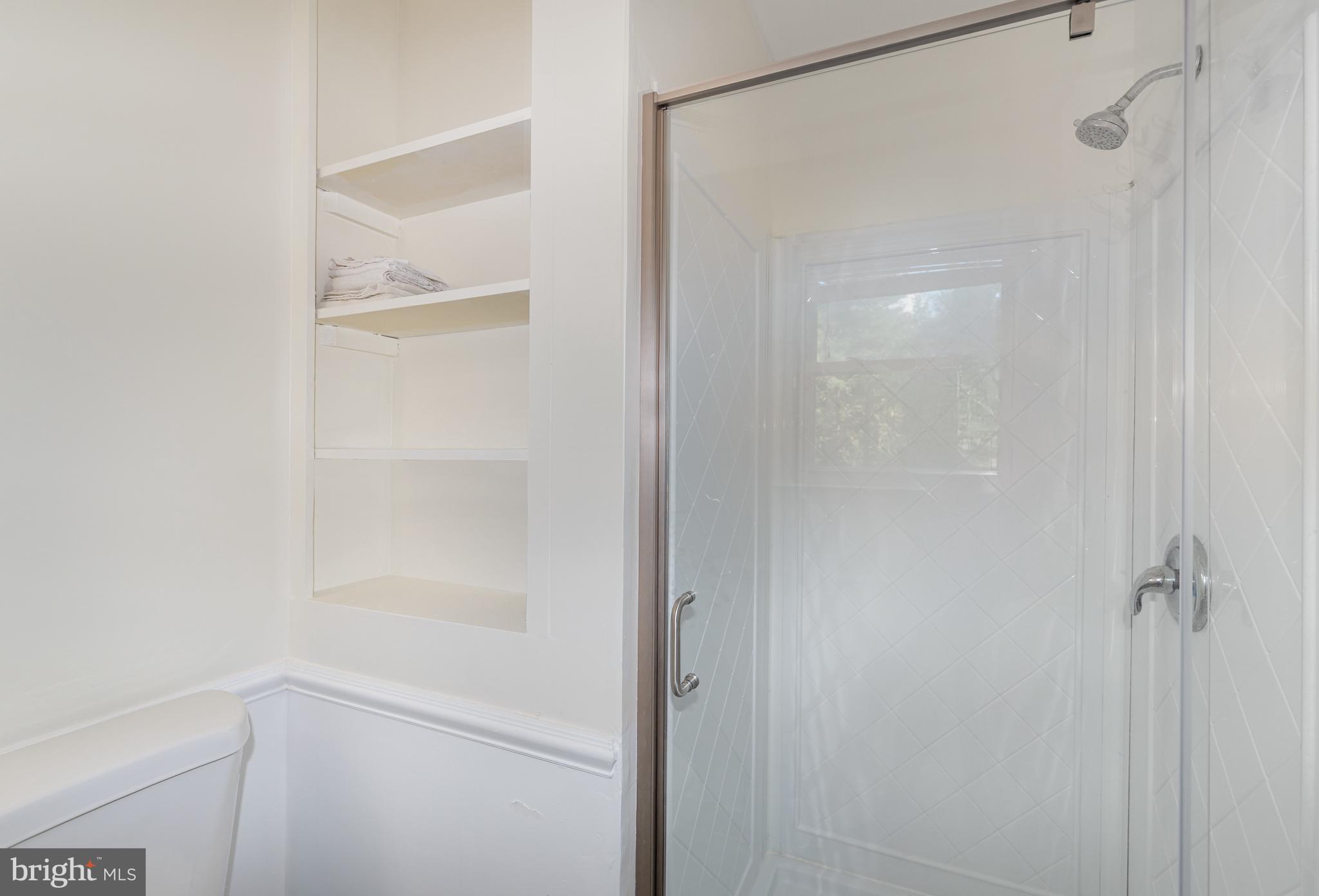 PERRY HALL - Residential