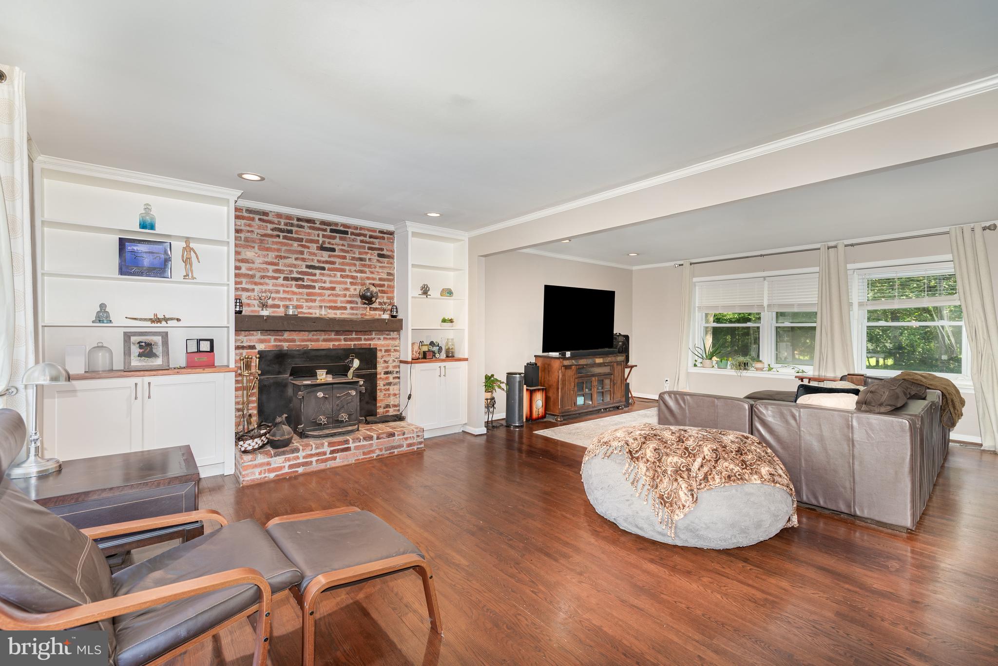 PERRY HALL - Residential