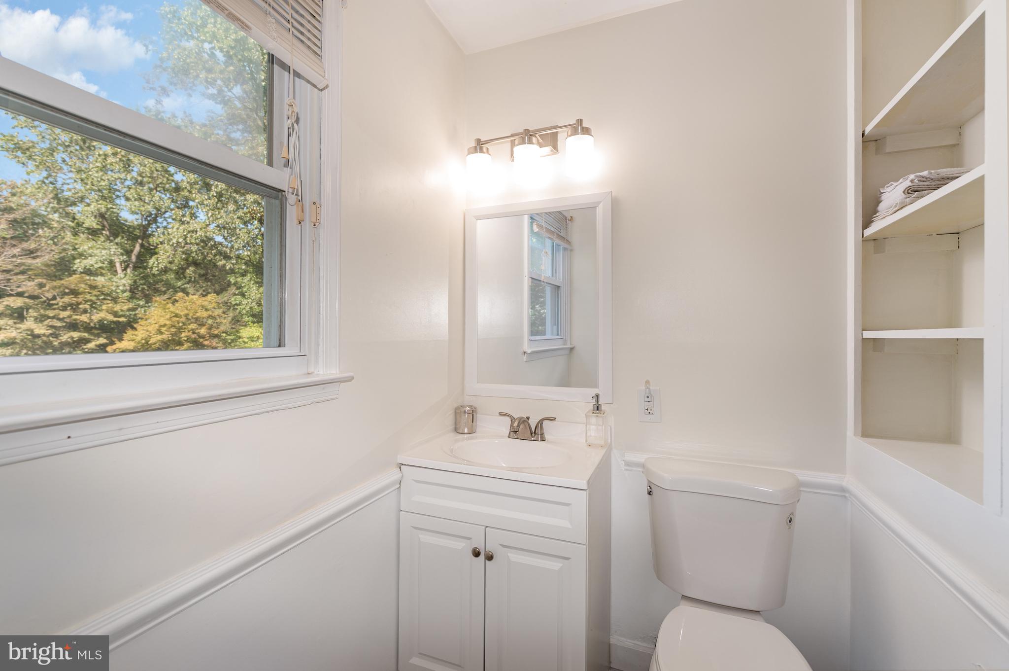 PERRY HALL - Residential