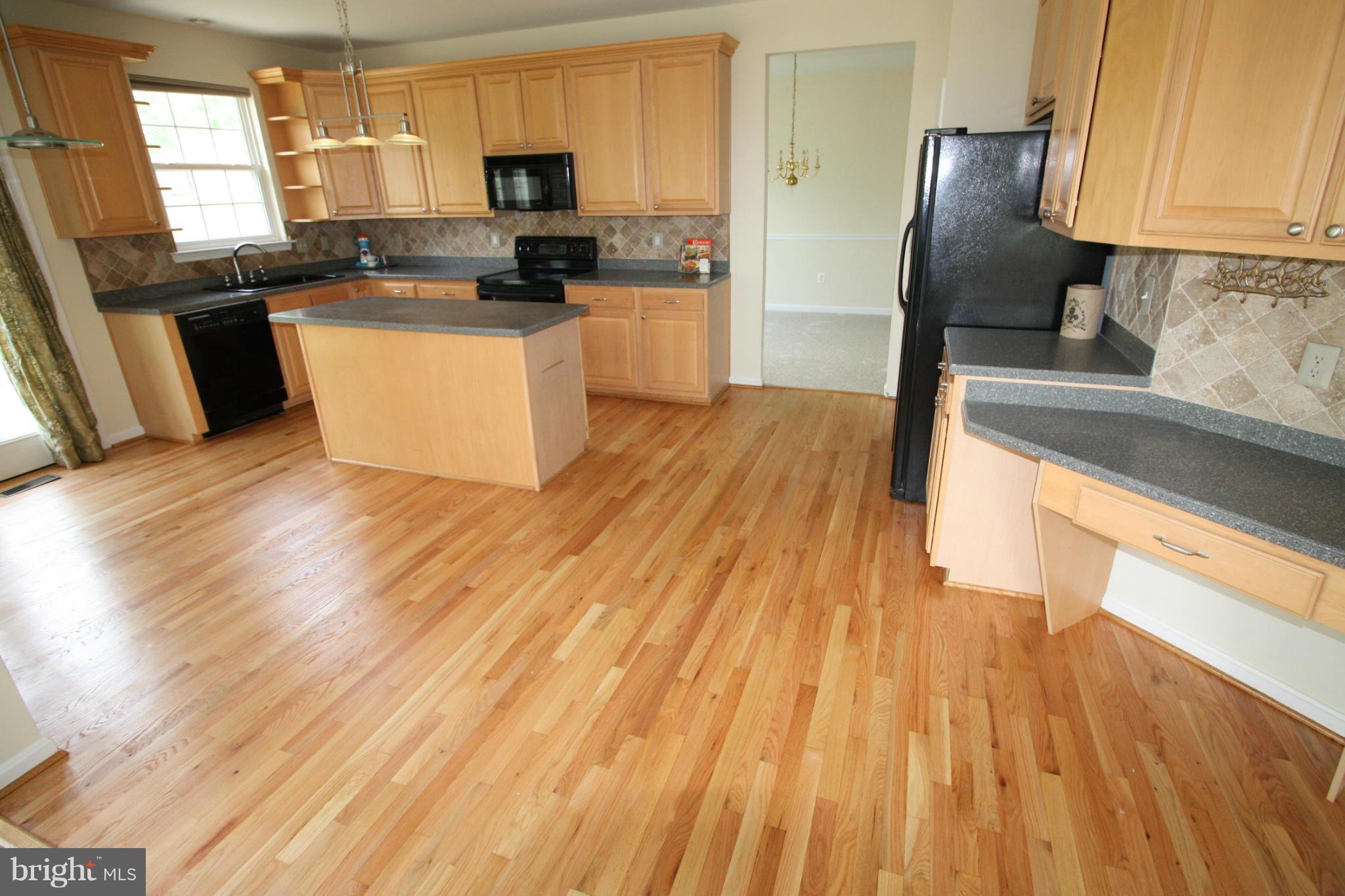 ASPEN WOODS - Residential