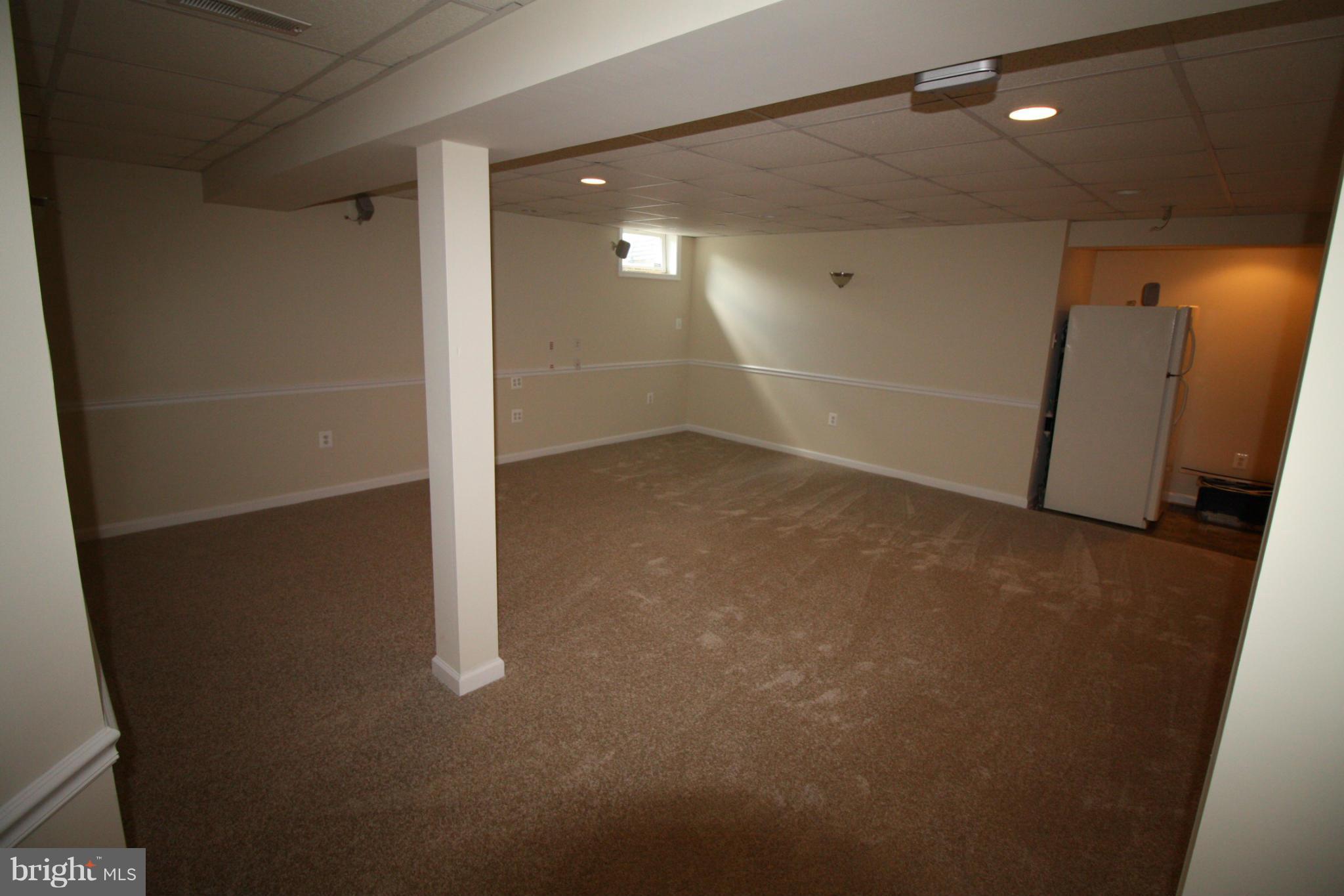 ASPEN WOODS - Residential