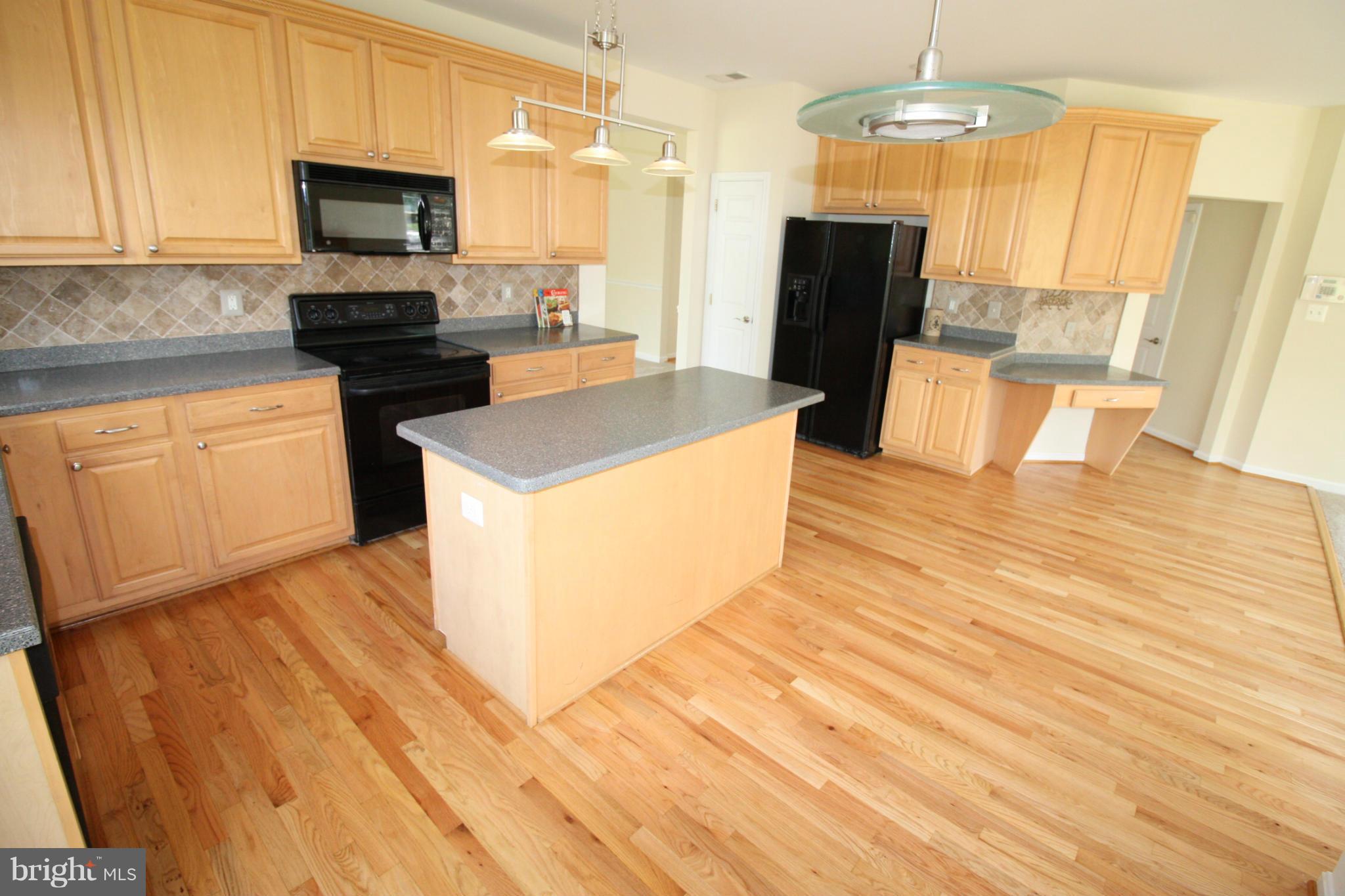 ASPEN WOODS - Residential