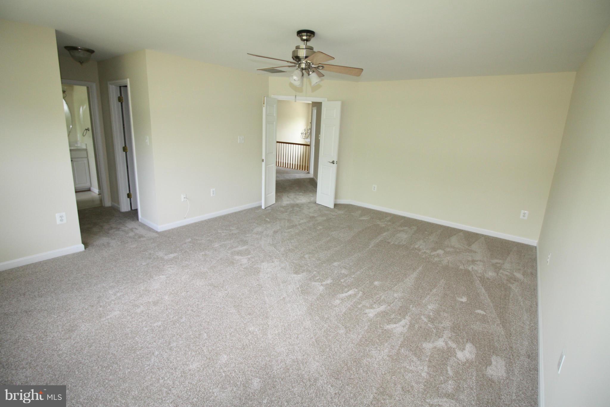 ASPEN WOODS - Residential