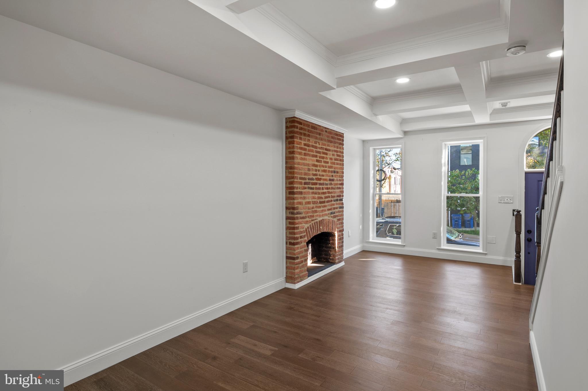 OLIVER - Residential Lease