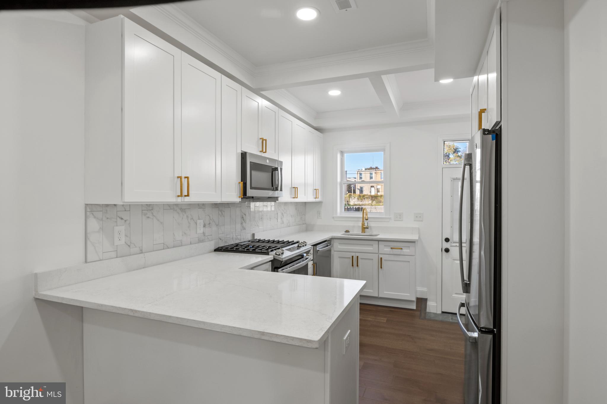 OLIVER - Residential Lease