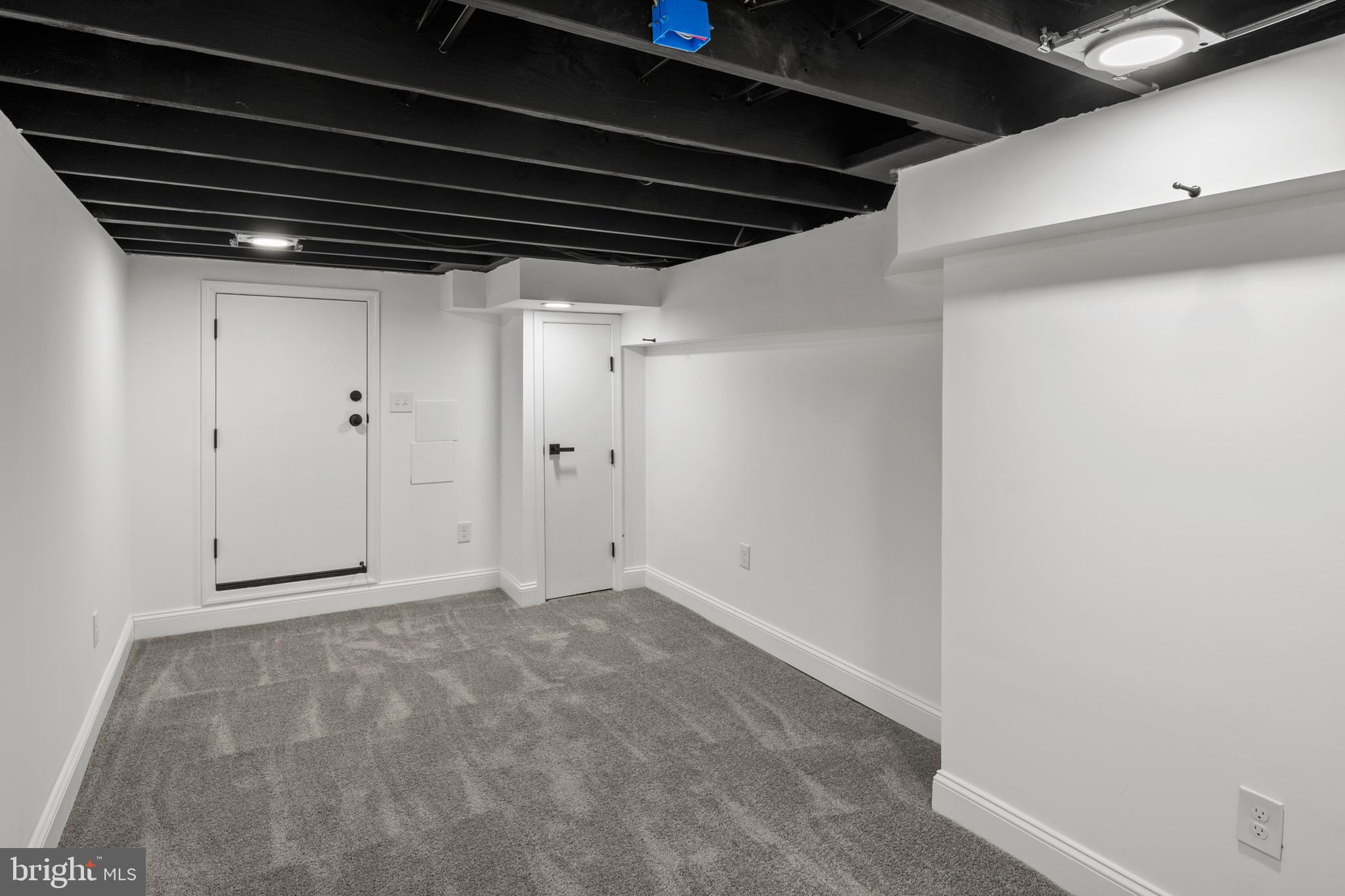 OLIVER - Residential Lease