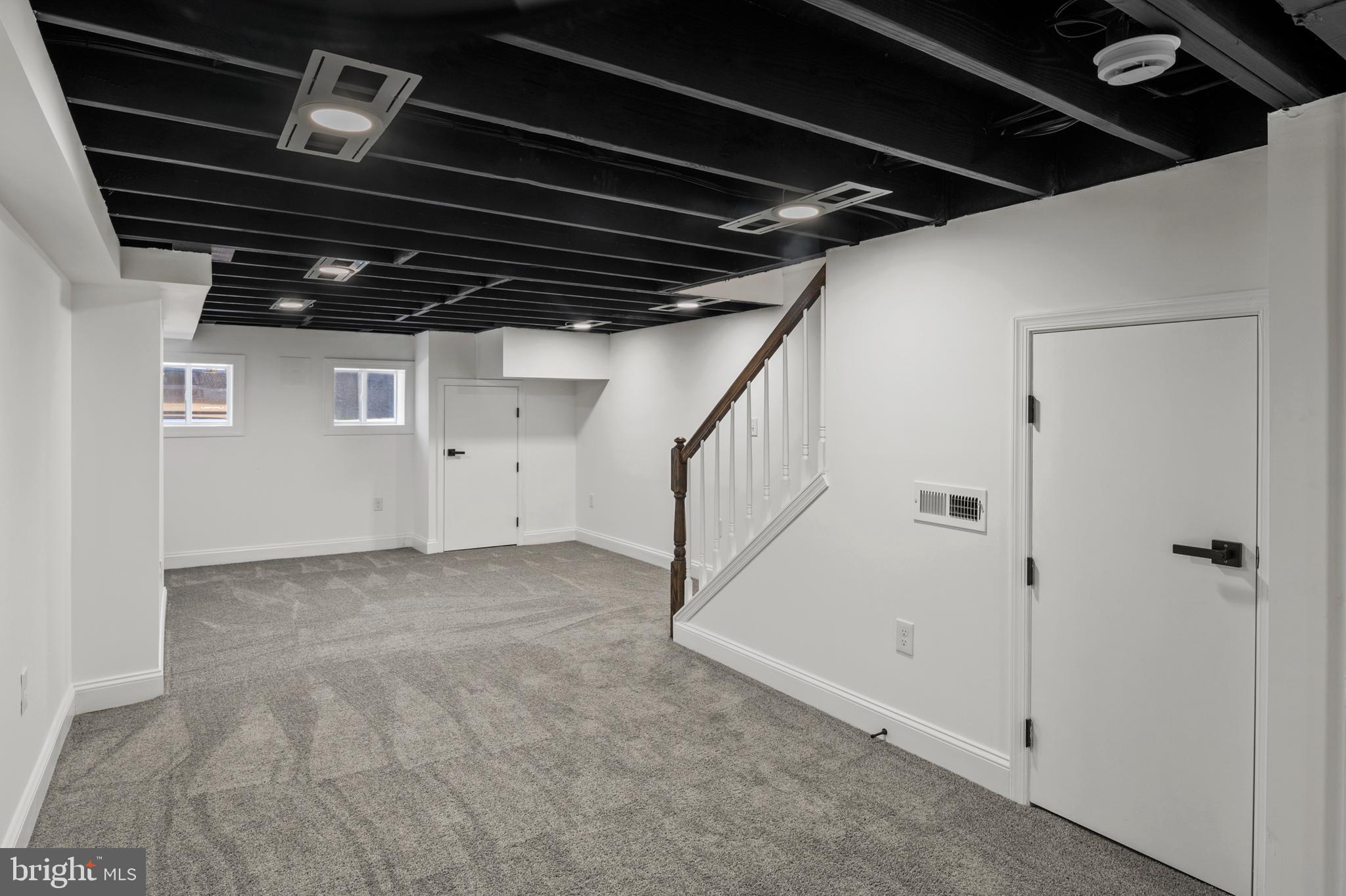 OLIVER - Residential Lease