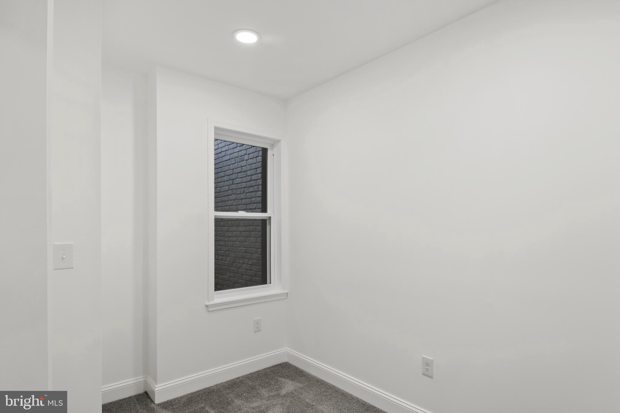 OLIVER - Residential Lease