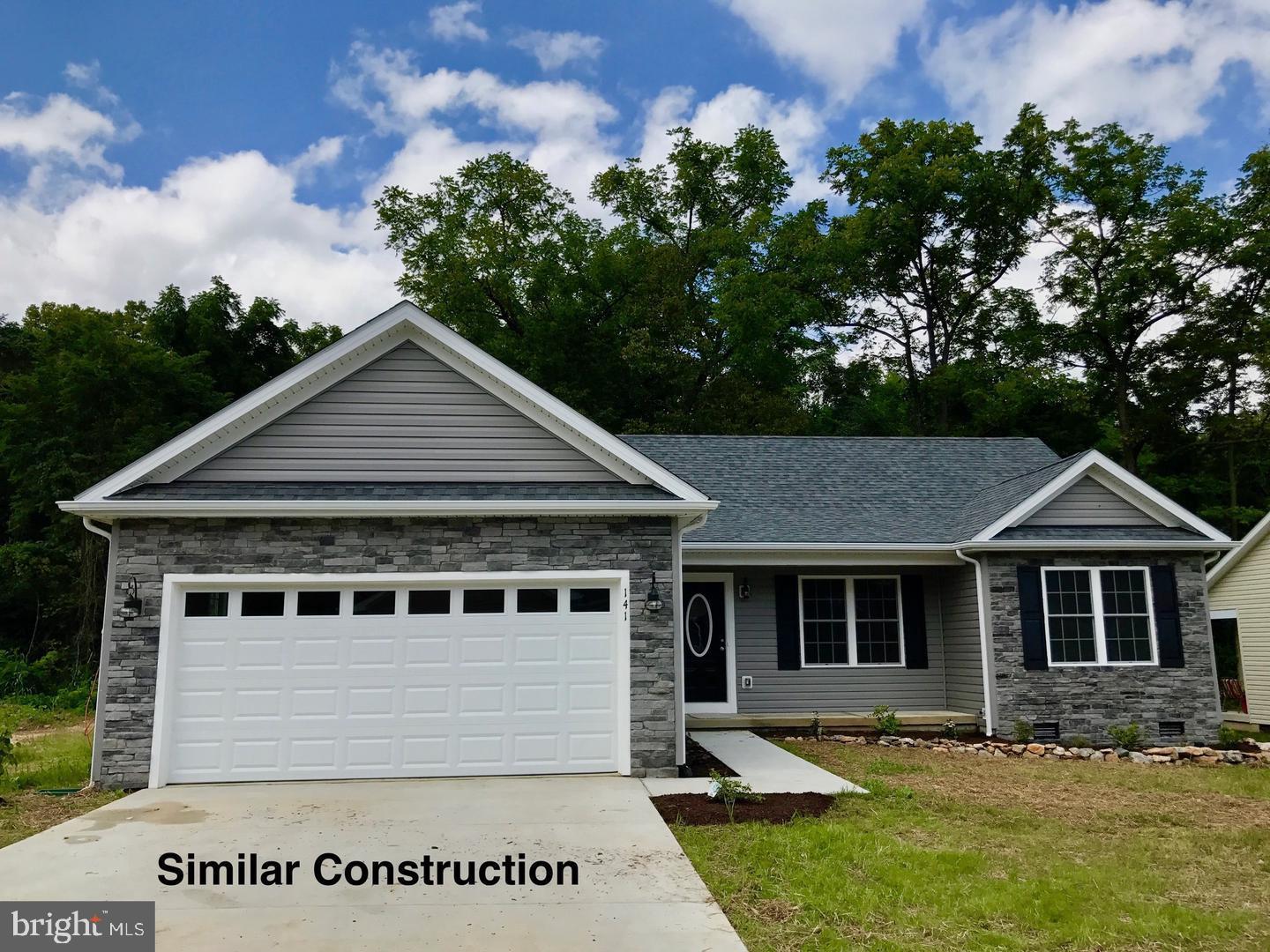 TWIN LAKES EAST - Residential