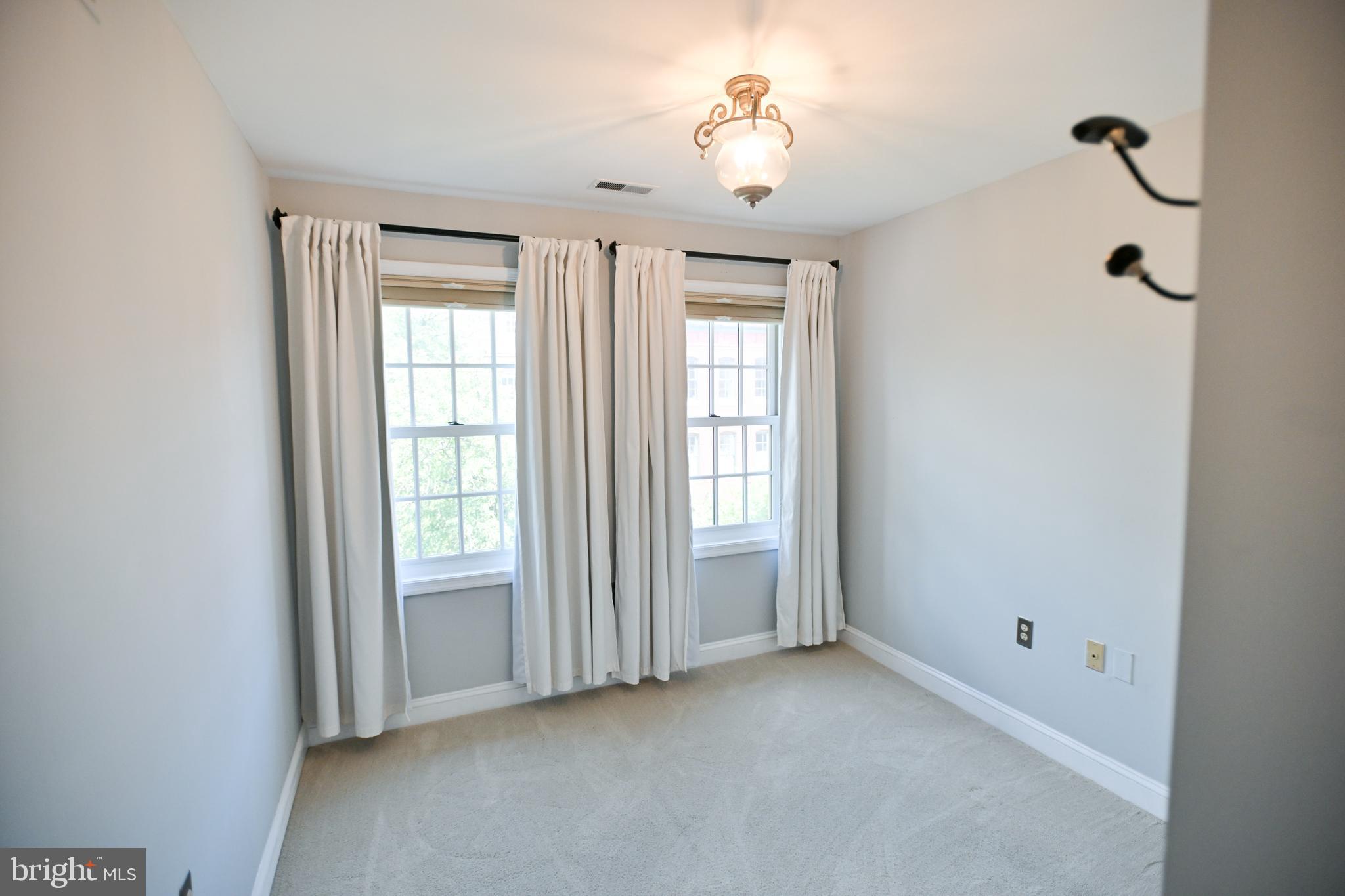 FELLS POINT HISTORIC DISTRICT - Residential Lease