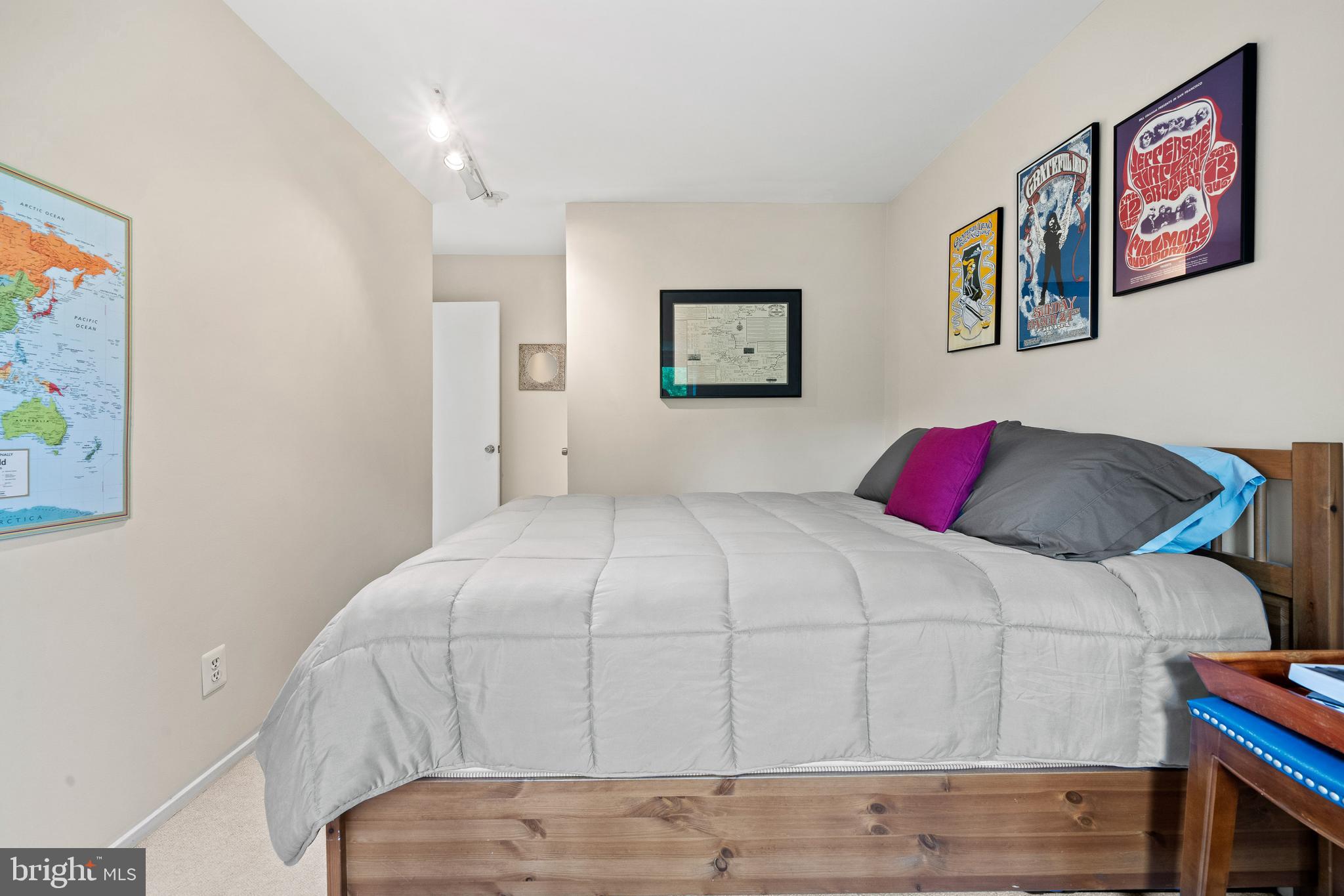 BENTANA WOODS - Residential