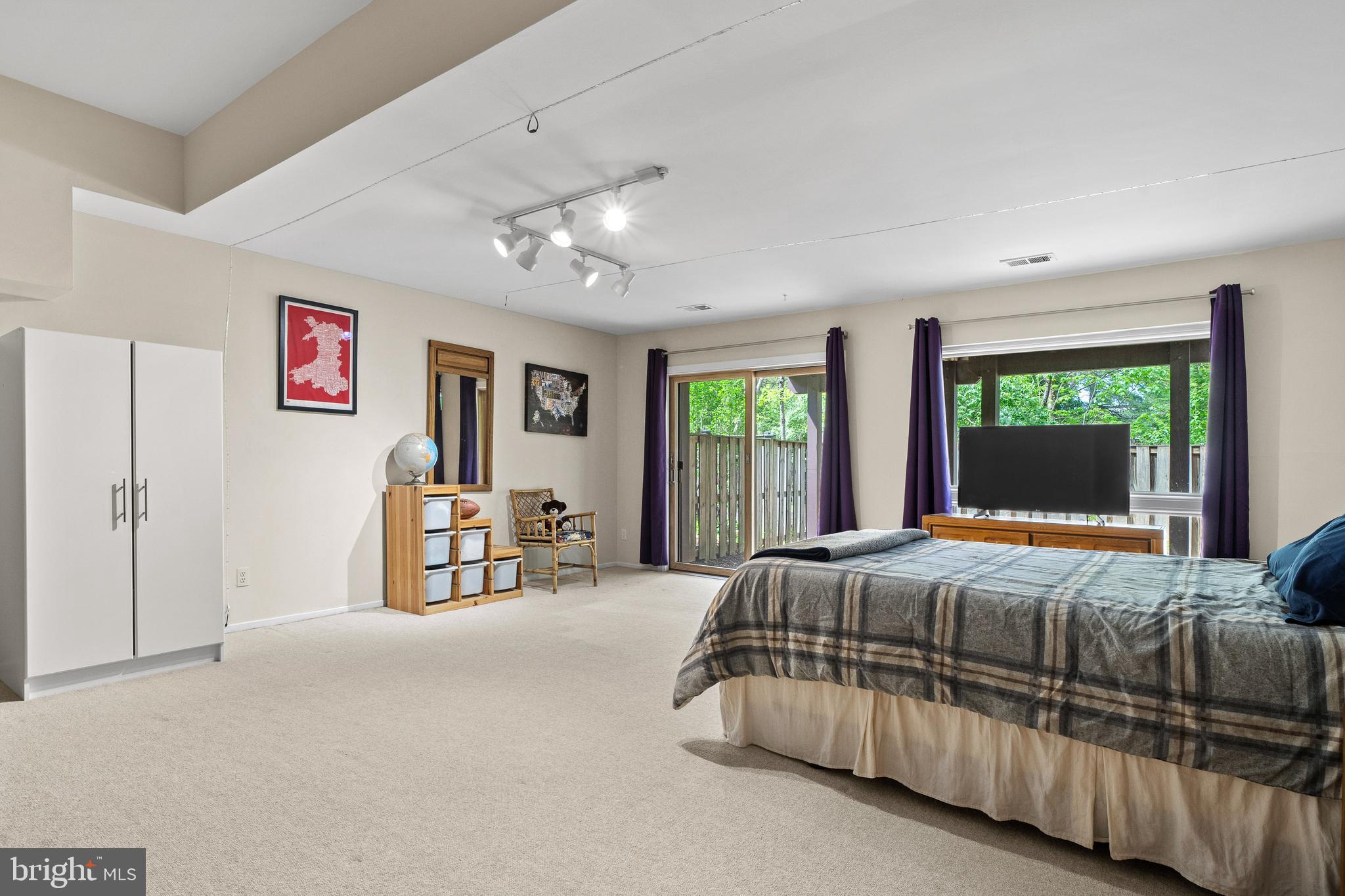 BENTANA WOODS - Residential