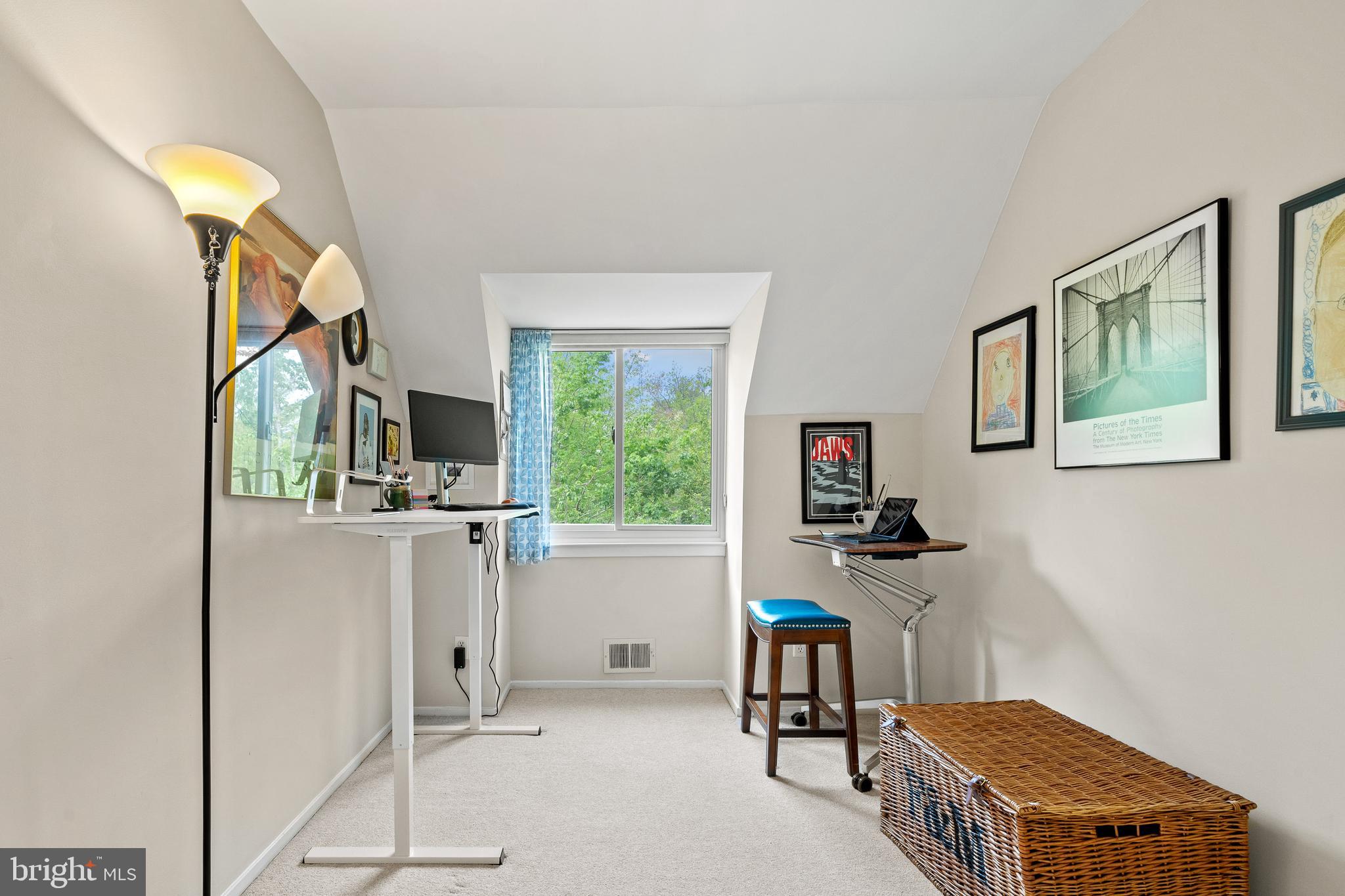 BENTANA WOODS - Residential