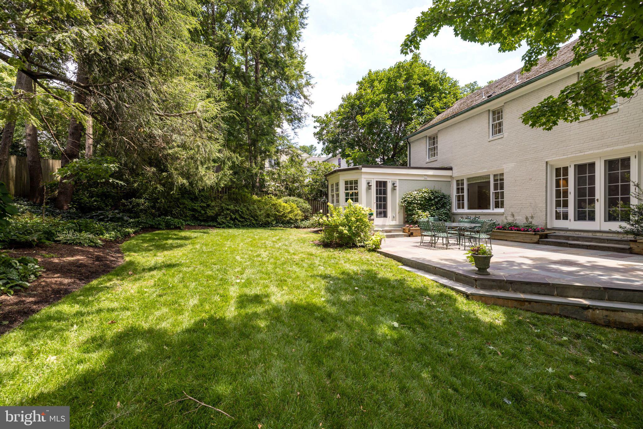 WESTMORELAND HILLS - Residential