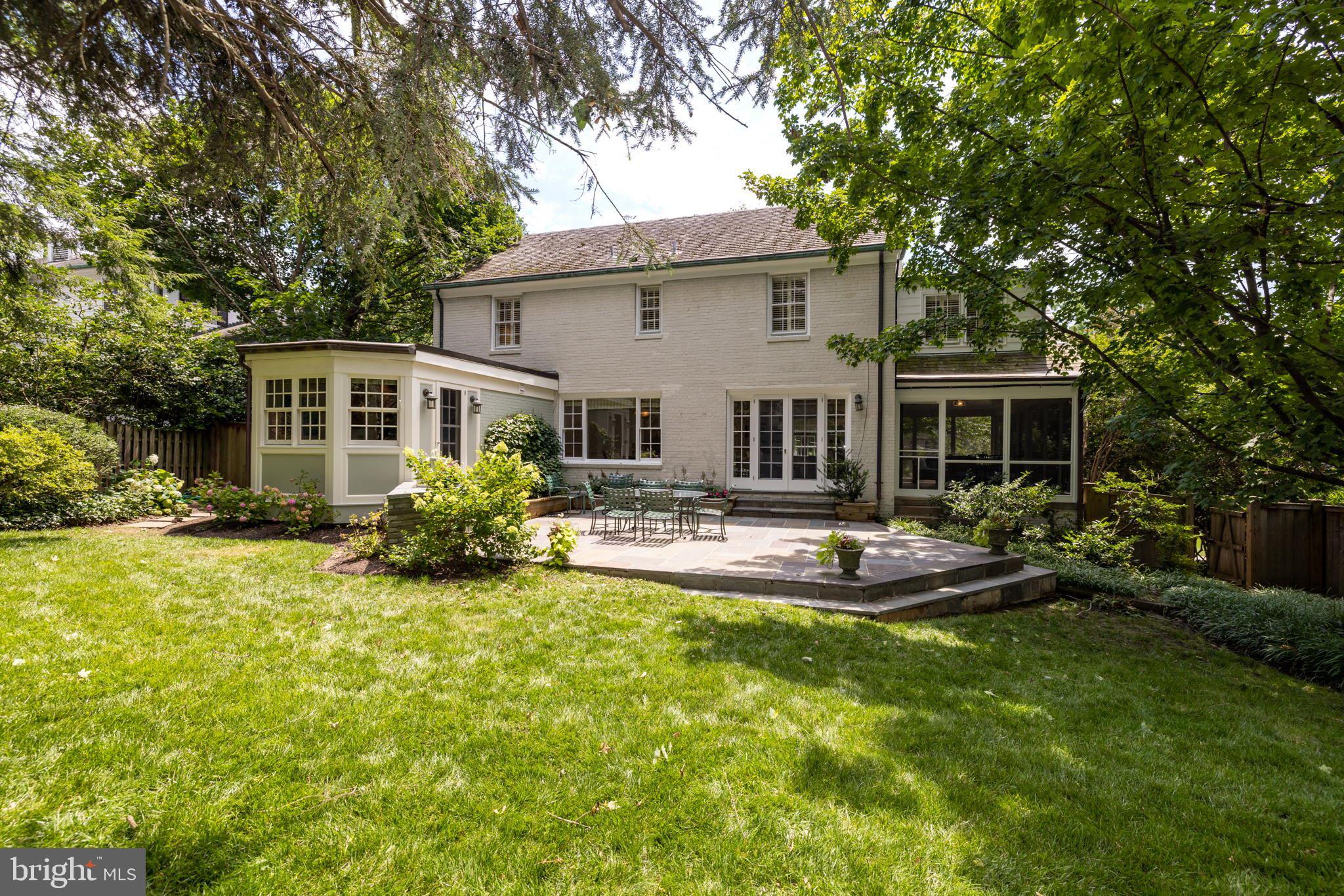 WESTMORELAND HILLS - Residential