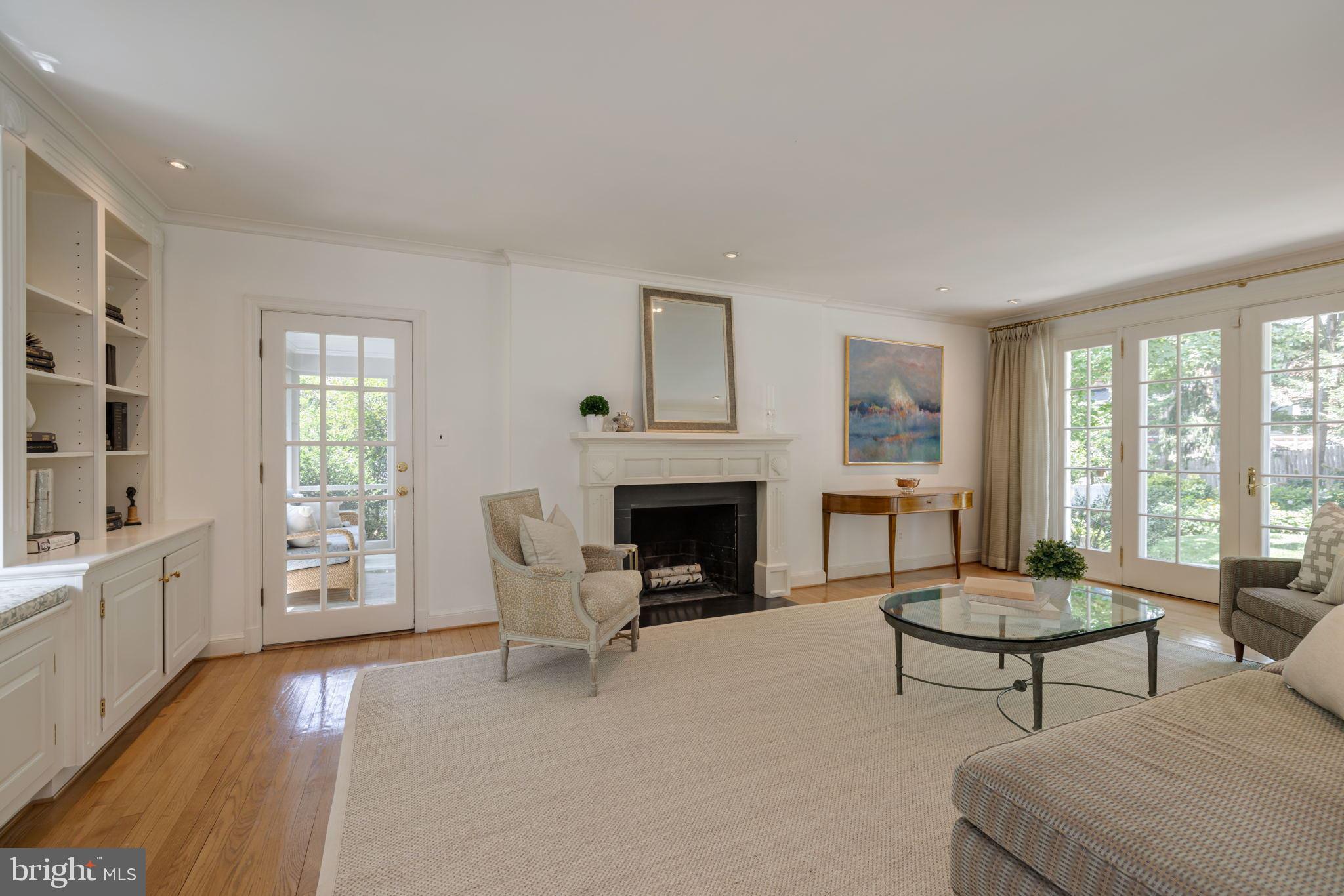 WESTMORELAND HILLS - Residential