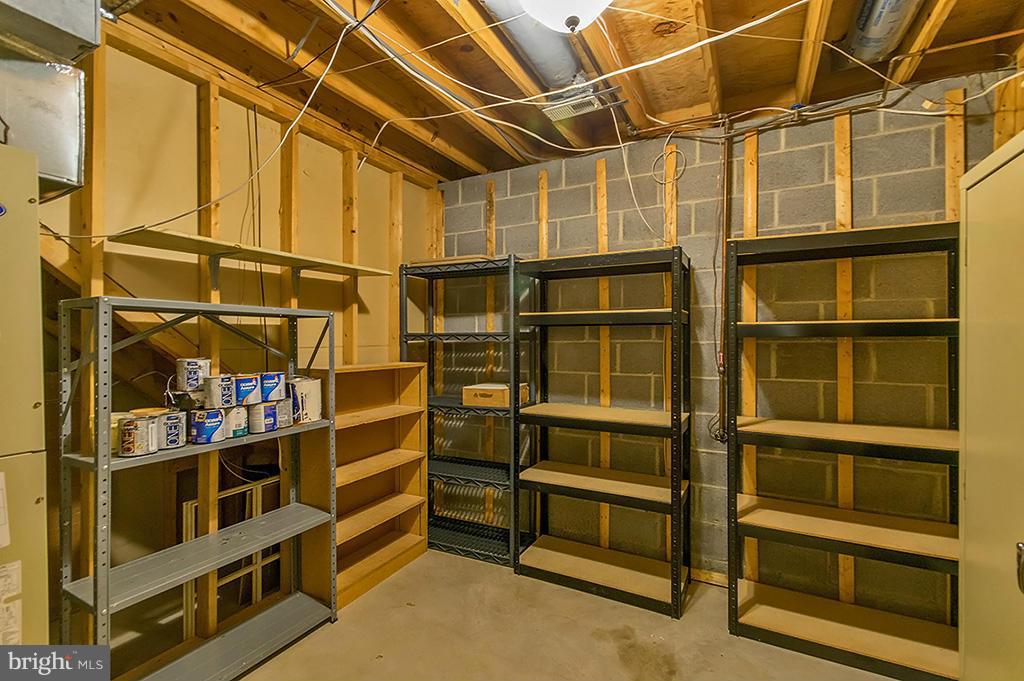 VAUGHT ESTATES - Residential