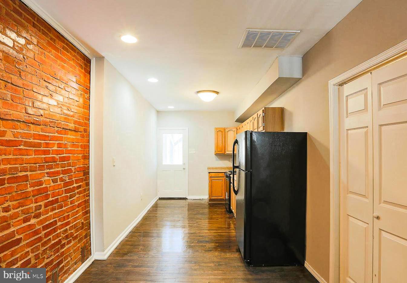 WASHINGTON VILLAGE - Residential