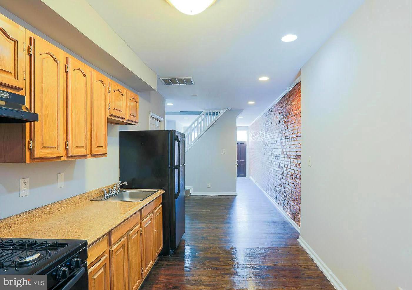 WASHINGTON VILLAGE - Residential