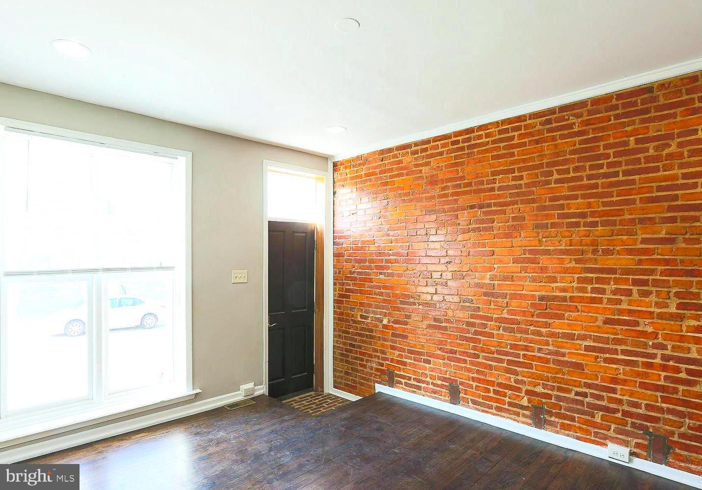 WASHINGTON VILLAGE - Residential