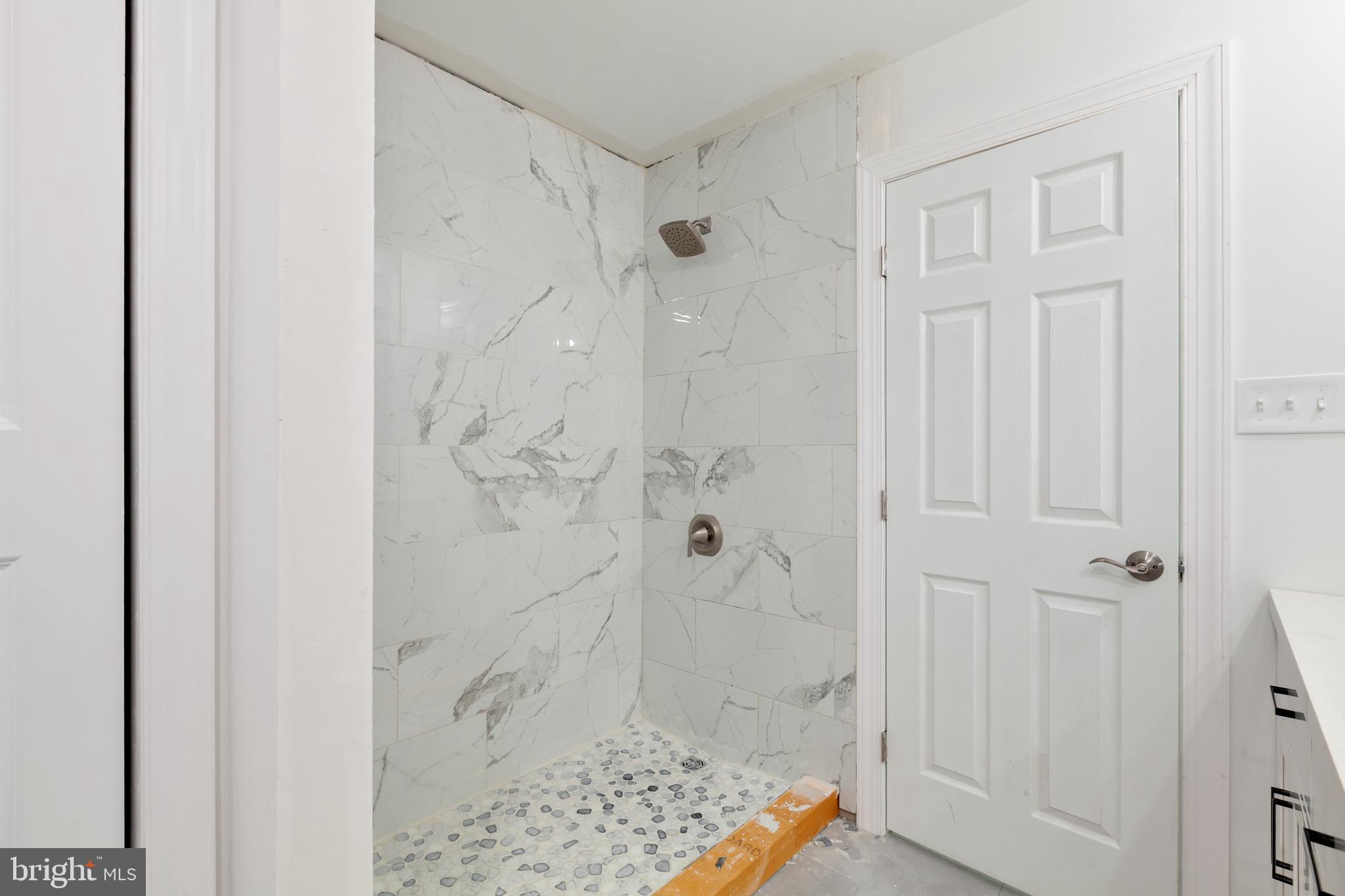 LOWER MACUNGIE - Residential