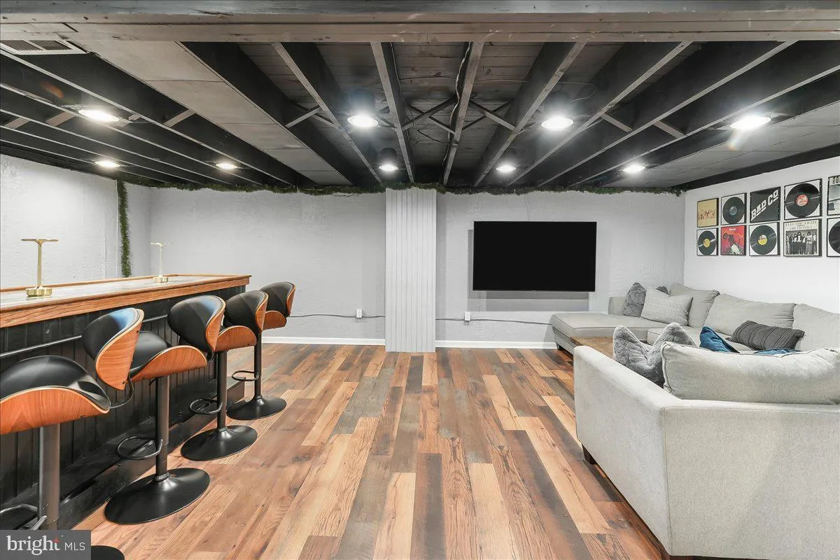 Newtown Square, Pennsylvania 19073, United States, 3 Bedrooms Bedrooms, ,2 BathroomsBathrooms,Residential,Contingent,128537