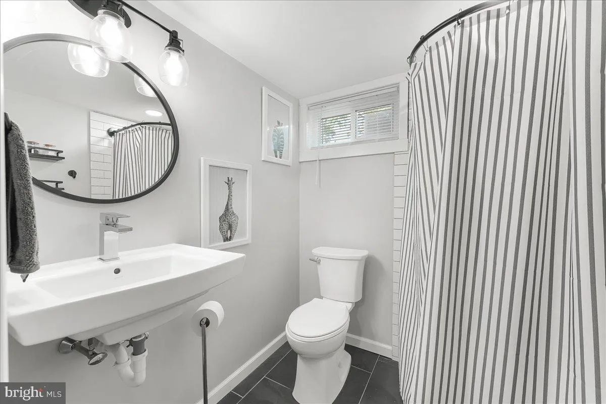 Newtown Square, Pennsylvania 19073, United States, 3 Bedrooms Bedrooms, ,2 BathroomsBathrooms,Residential,Contingent,128537