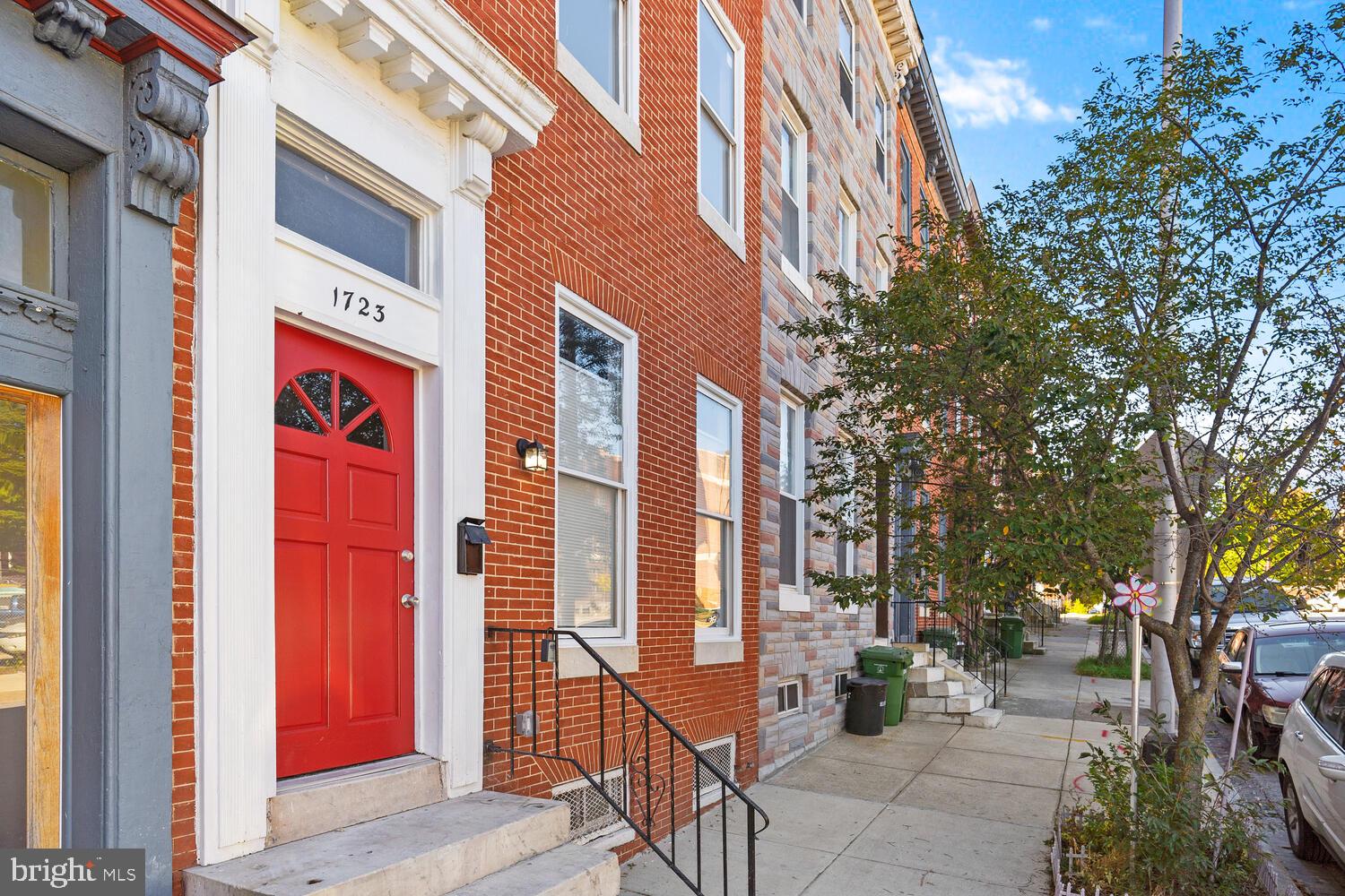 UNION SQUARE - Residential Lease