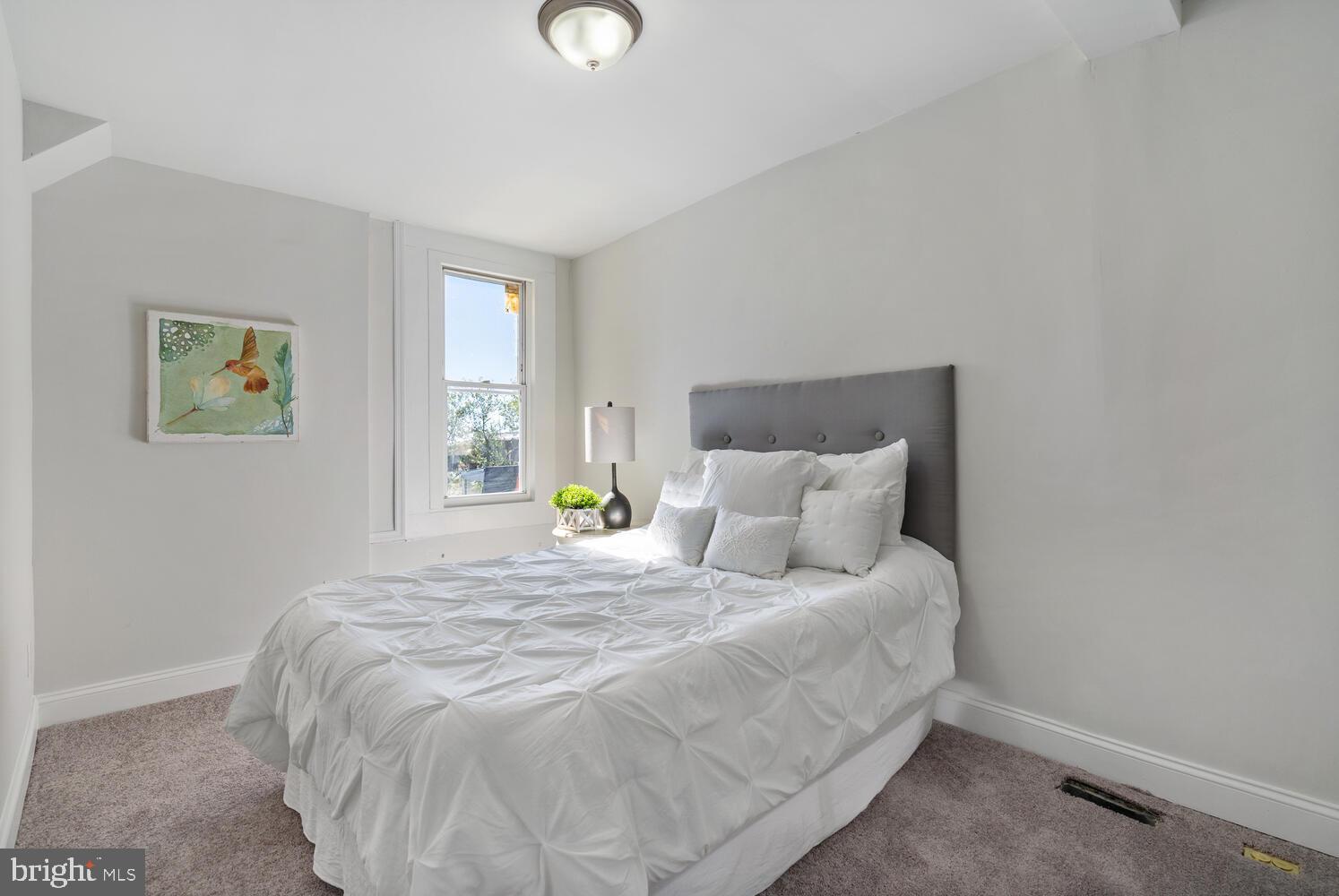 UNION SQUARE - Residential Lease