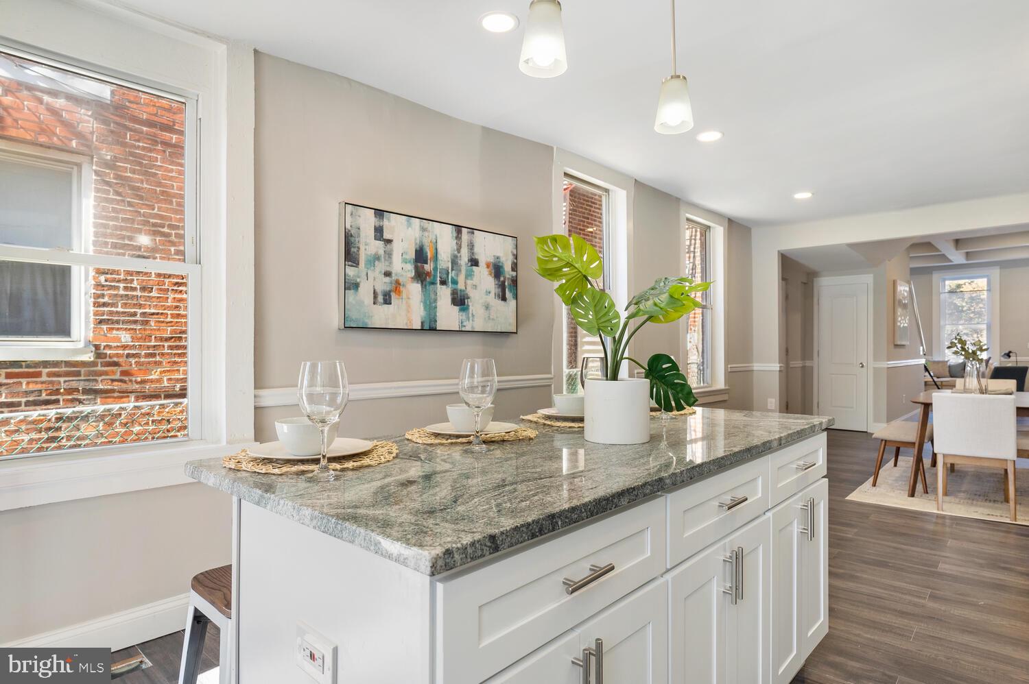 UNION SQUARE - Residential Lease