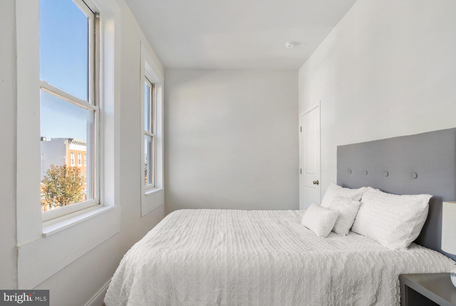 UNION SQUARE - Residential Lease