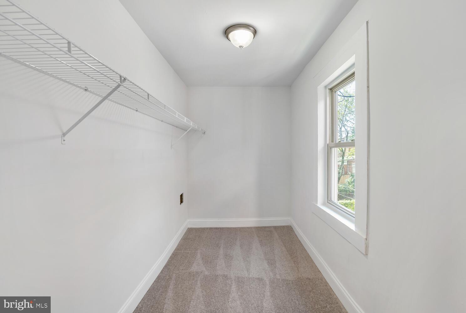 UNION SQUARE - Residential Lease