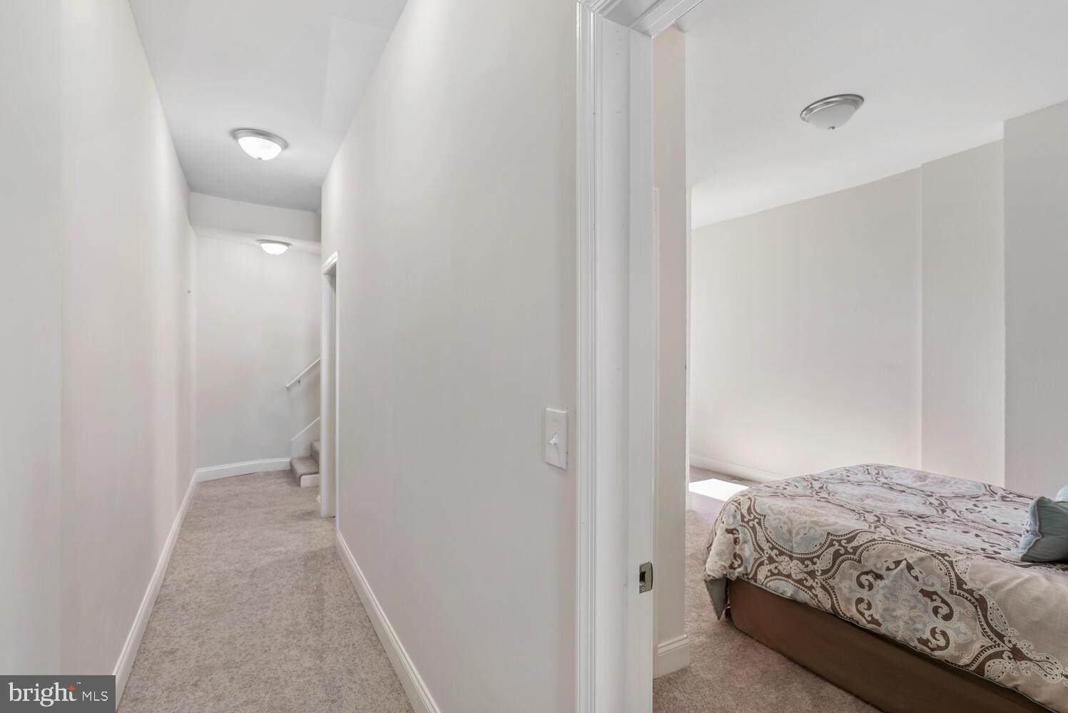 UNION SQUARE - Residential Lease