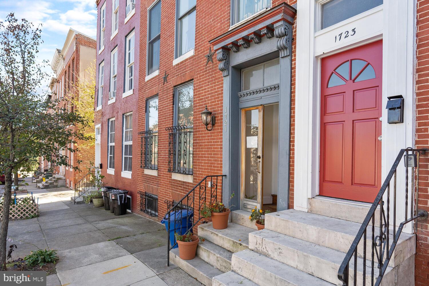 UNION SQUARE - Residential Lease