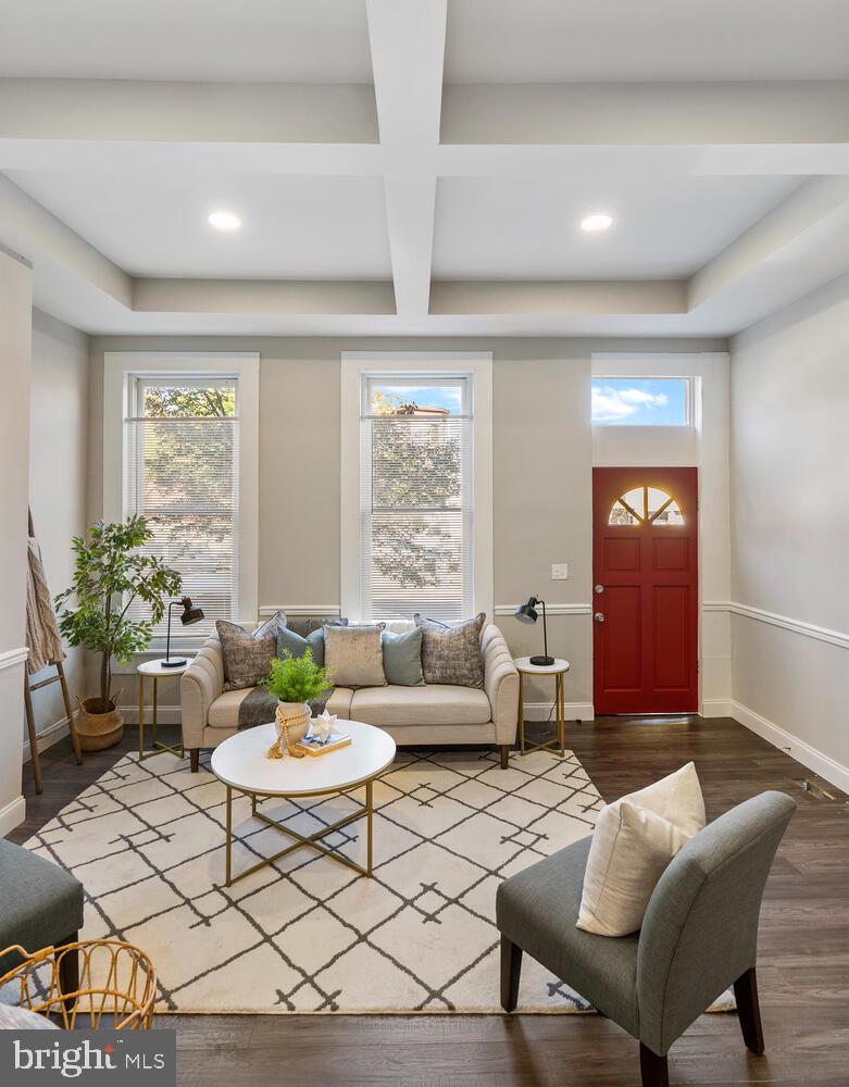 UNION SQUARE - Residential Lease