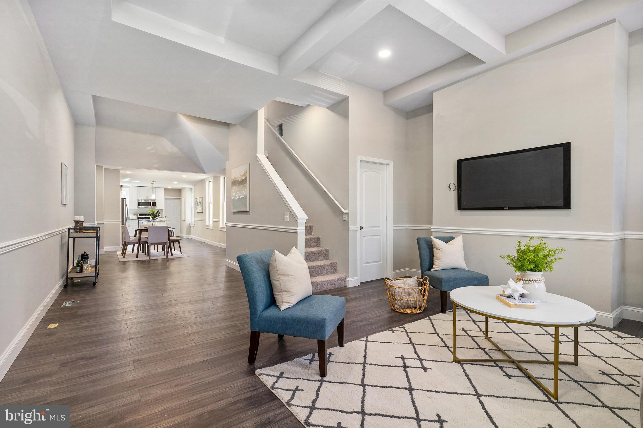 UNION SQUARE - Residential Lease